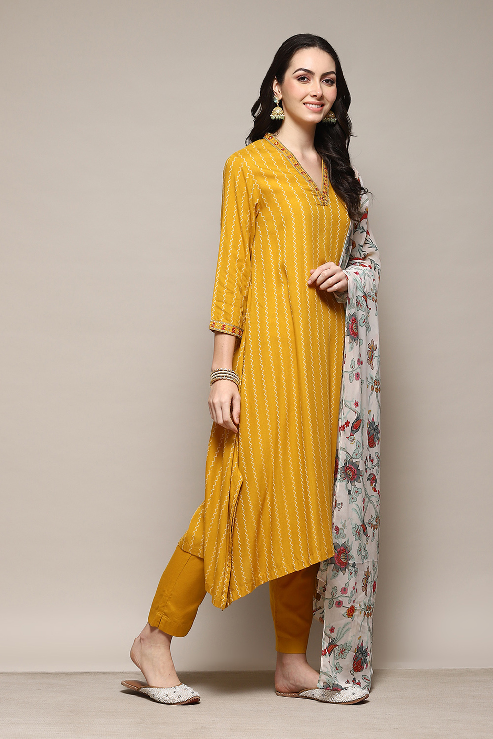 Yellow Rayon Asymmetric Yarndyed Kurta Slim Pant Suit Set image number 6