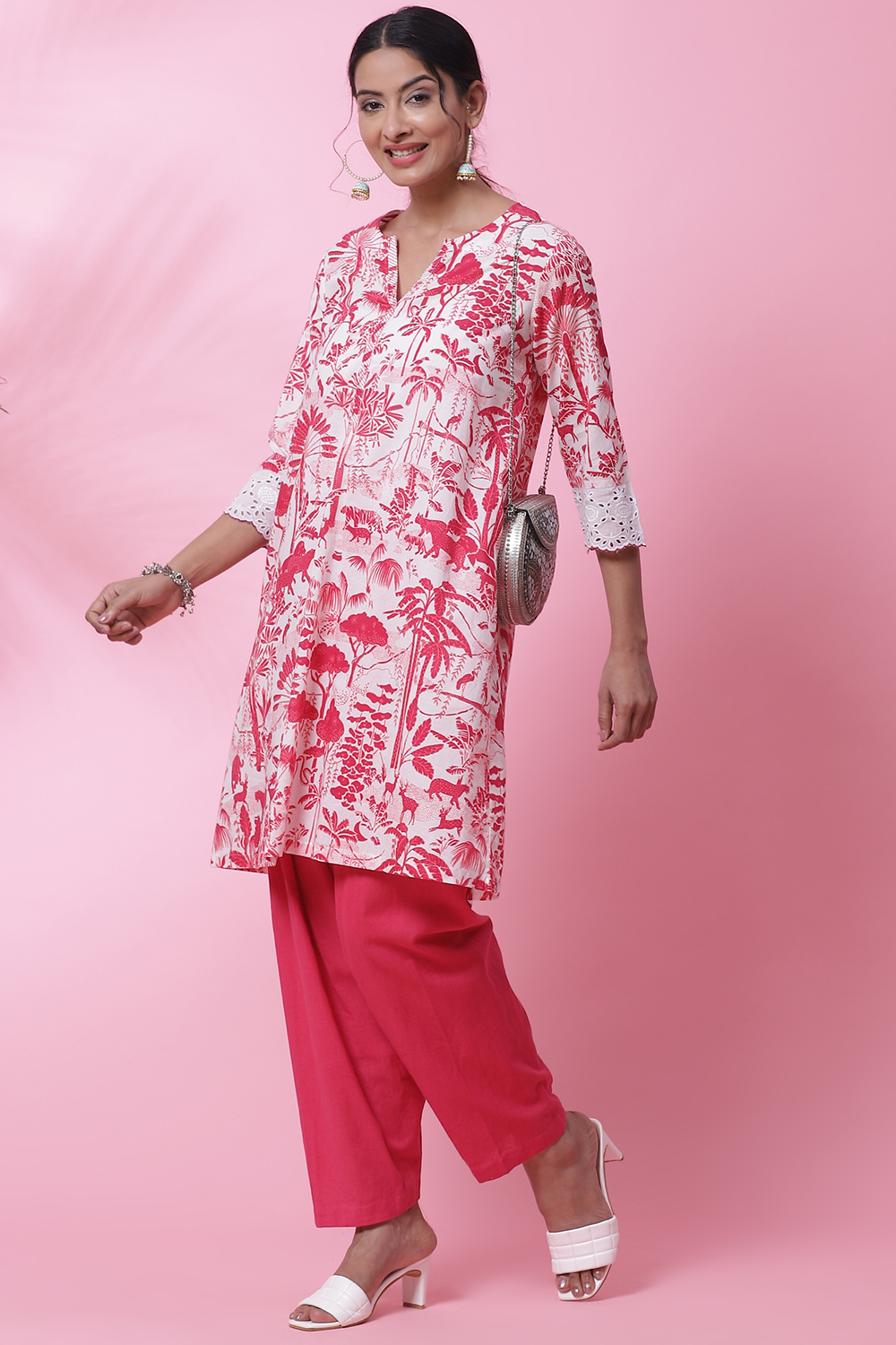 White And Blue Cotton A-Line Kurta Salwar Pant Suit Set image number 3