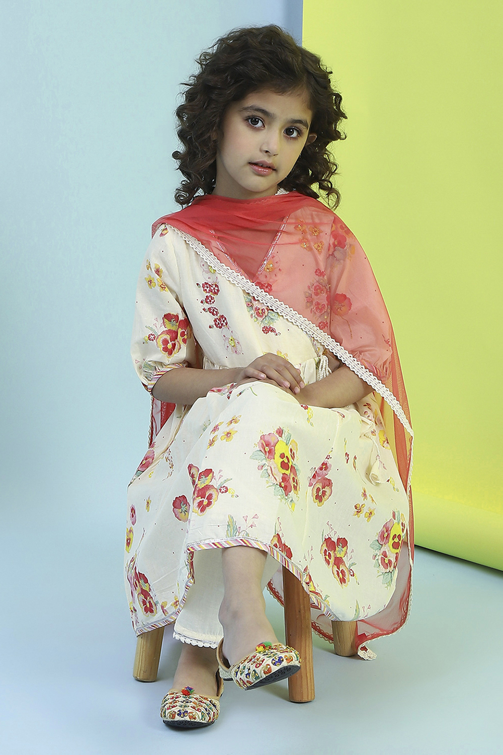 Cream Cotton Gathered Suit Set image number 7