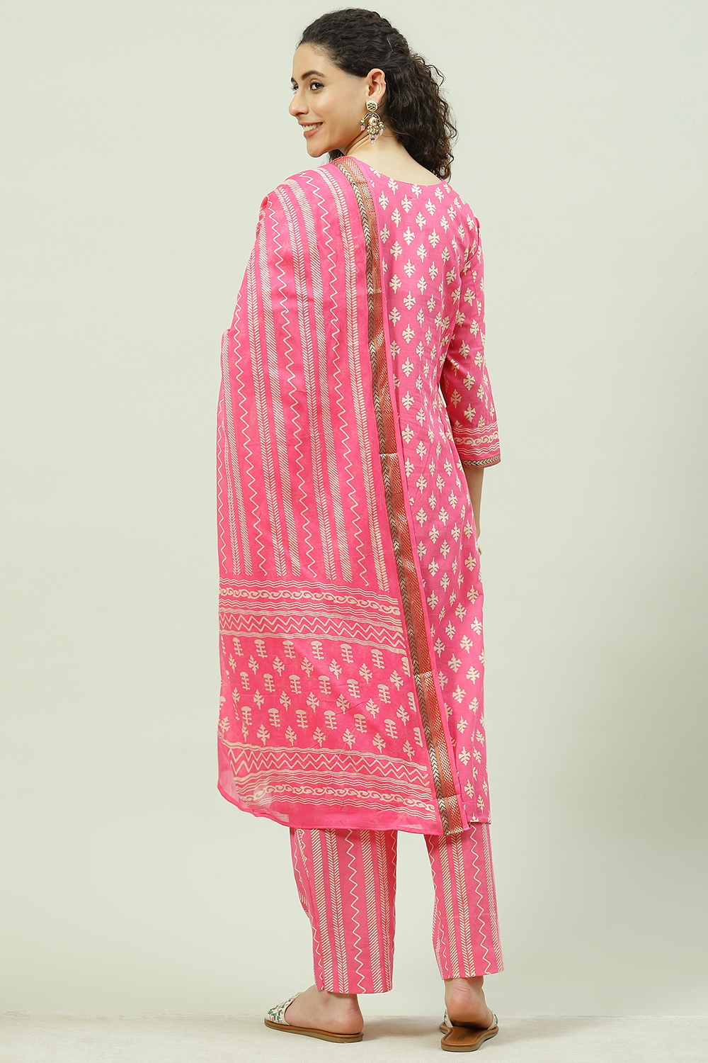 Pink Cotton Screen Print Unstitched Suit Set image number 7