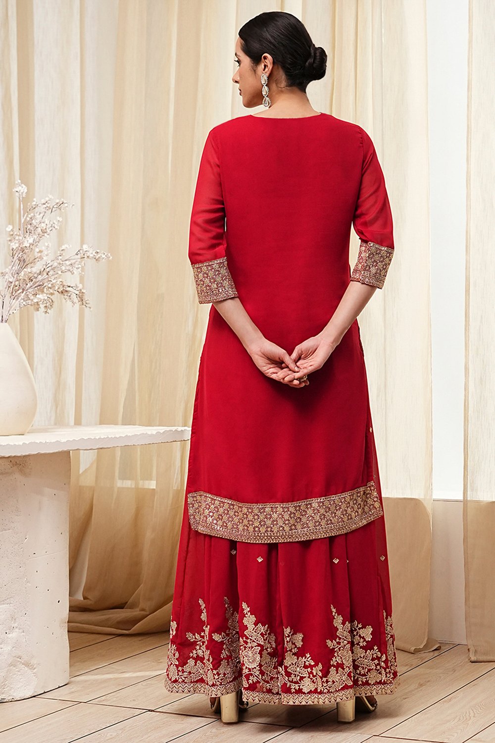 Red Embroidered Straight Suit Set image number 4