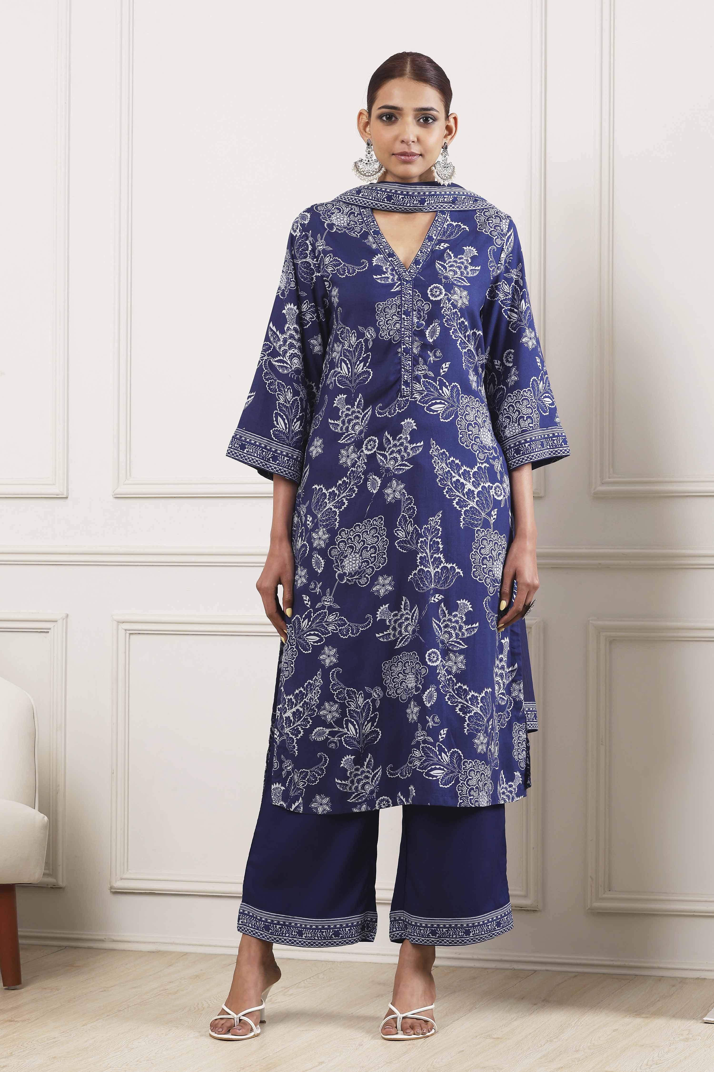 Red Floral Printed Straight Suit Set image number 6