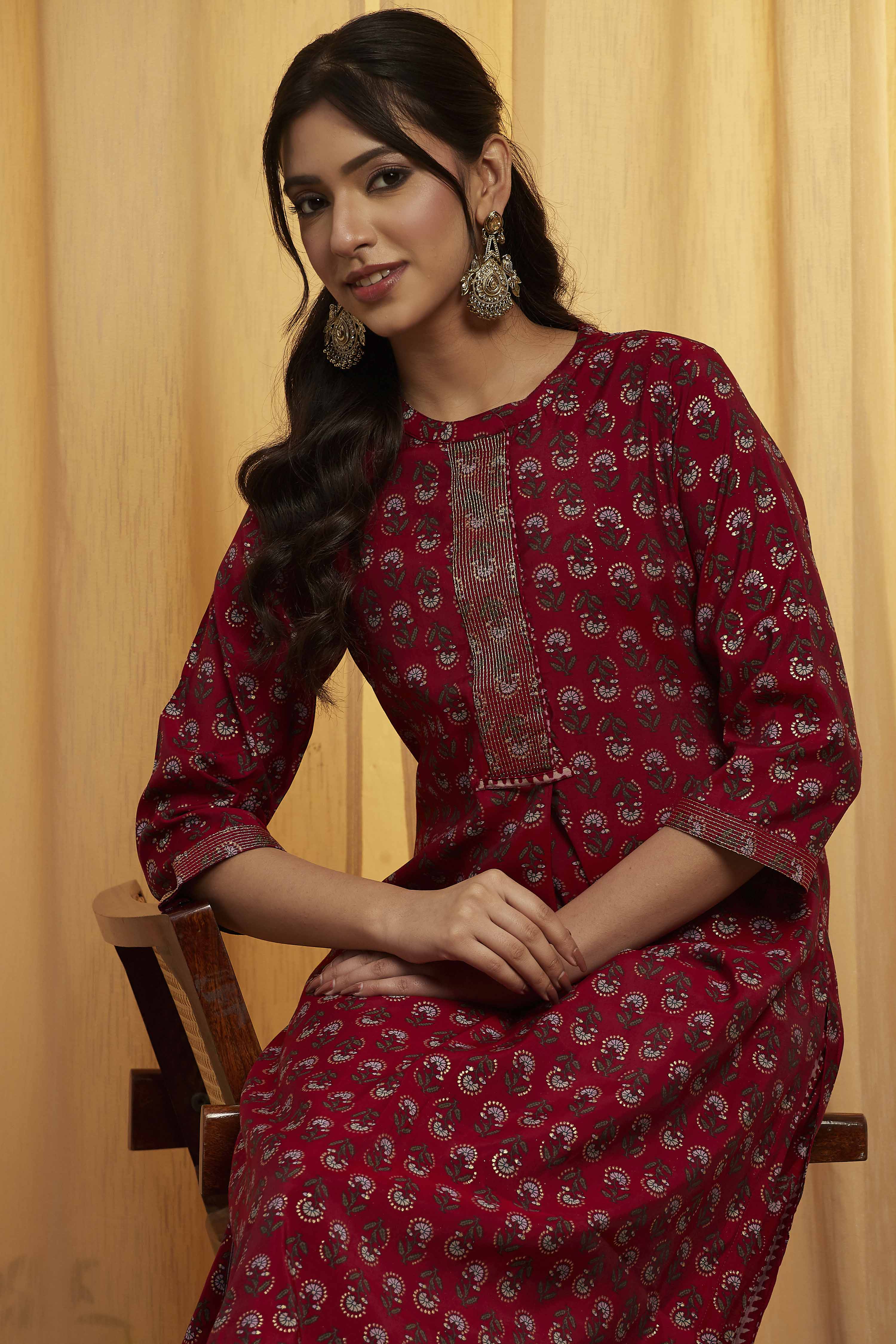 Maroon Polyster Blend Straight Kurta Pants Set image number 1