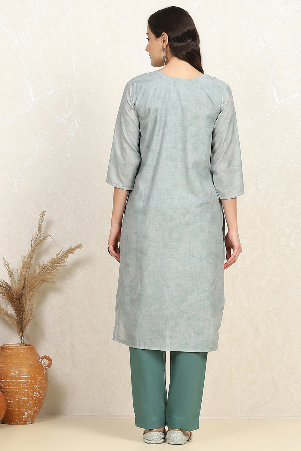 Pink Cotton Unstitched Suit Set image number 5
