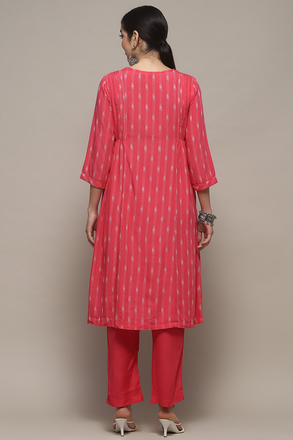 Coral Rayon Gathered Suit Set image number 5