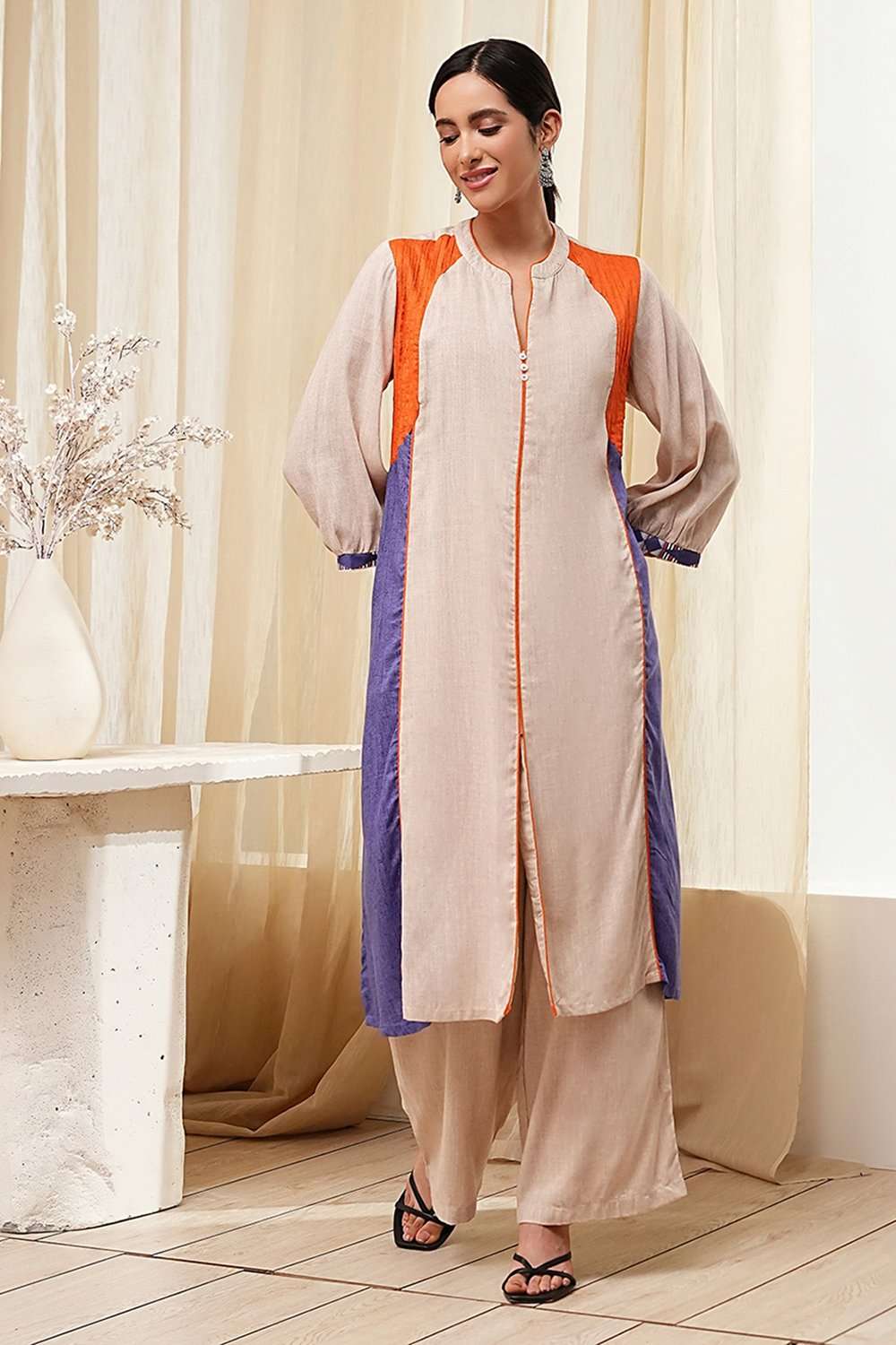 Beige Straight Printed Kurta Set image number 6