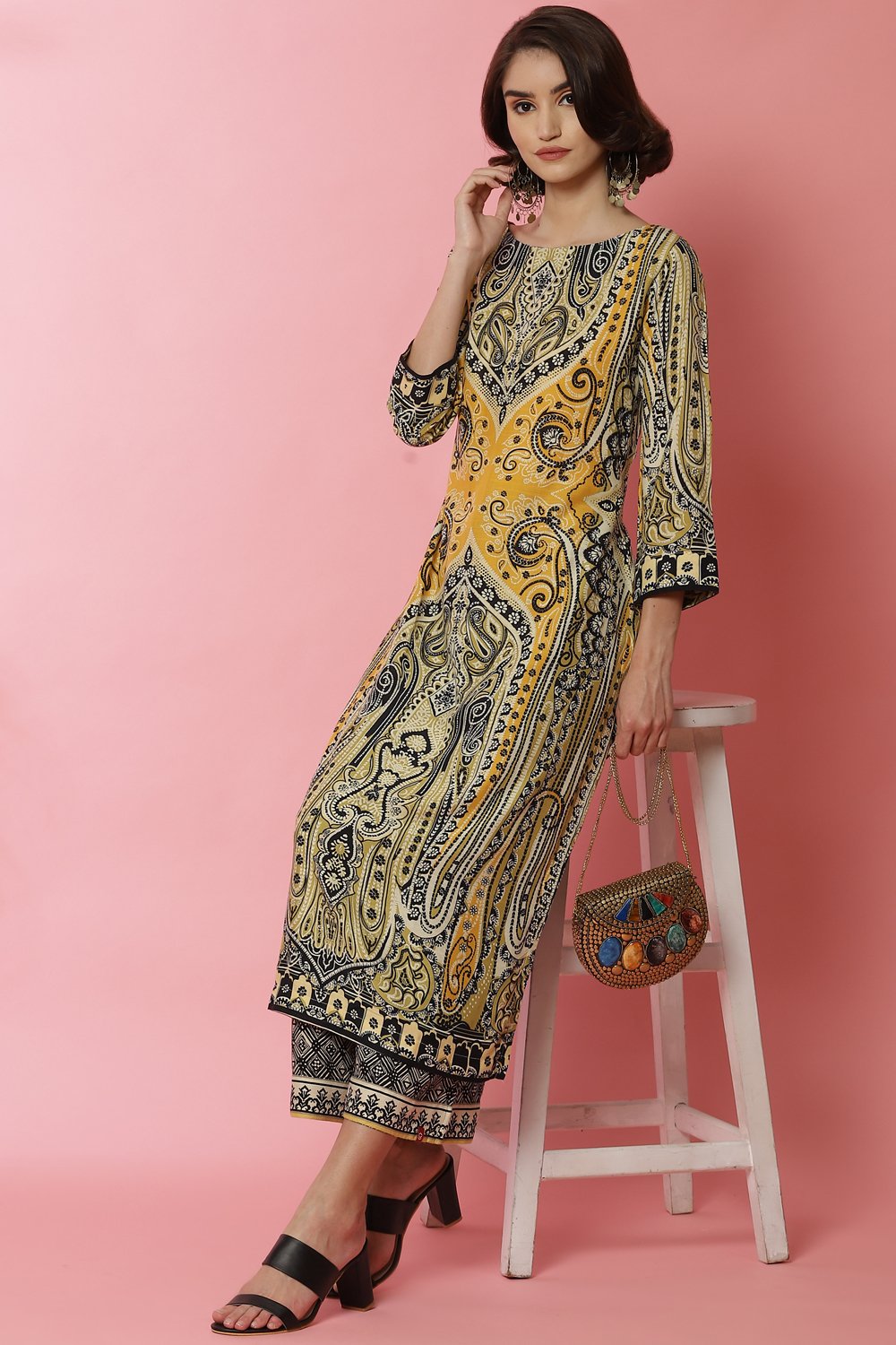 Mustard Rayon Straight Printed Kurta image number 0