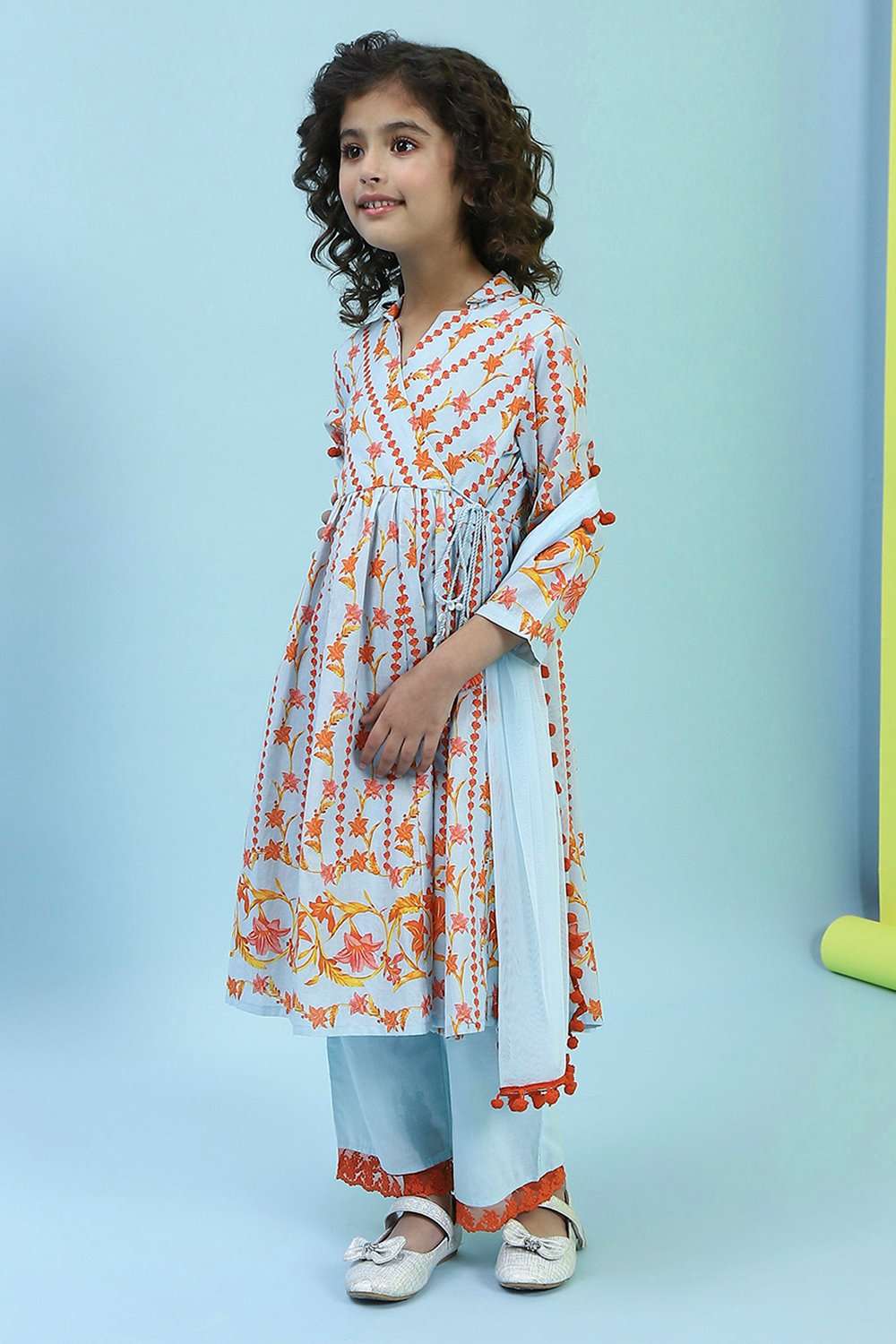 Sky Blue Cotton Front-open Suit Set image number 3