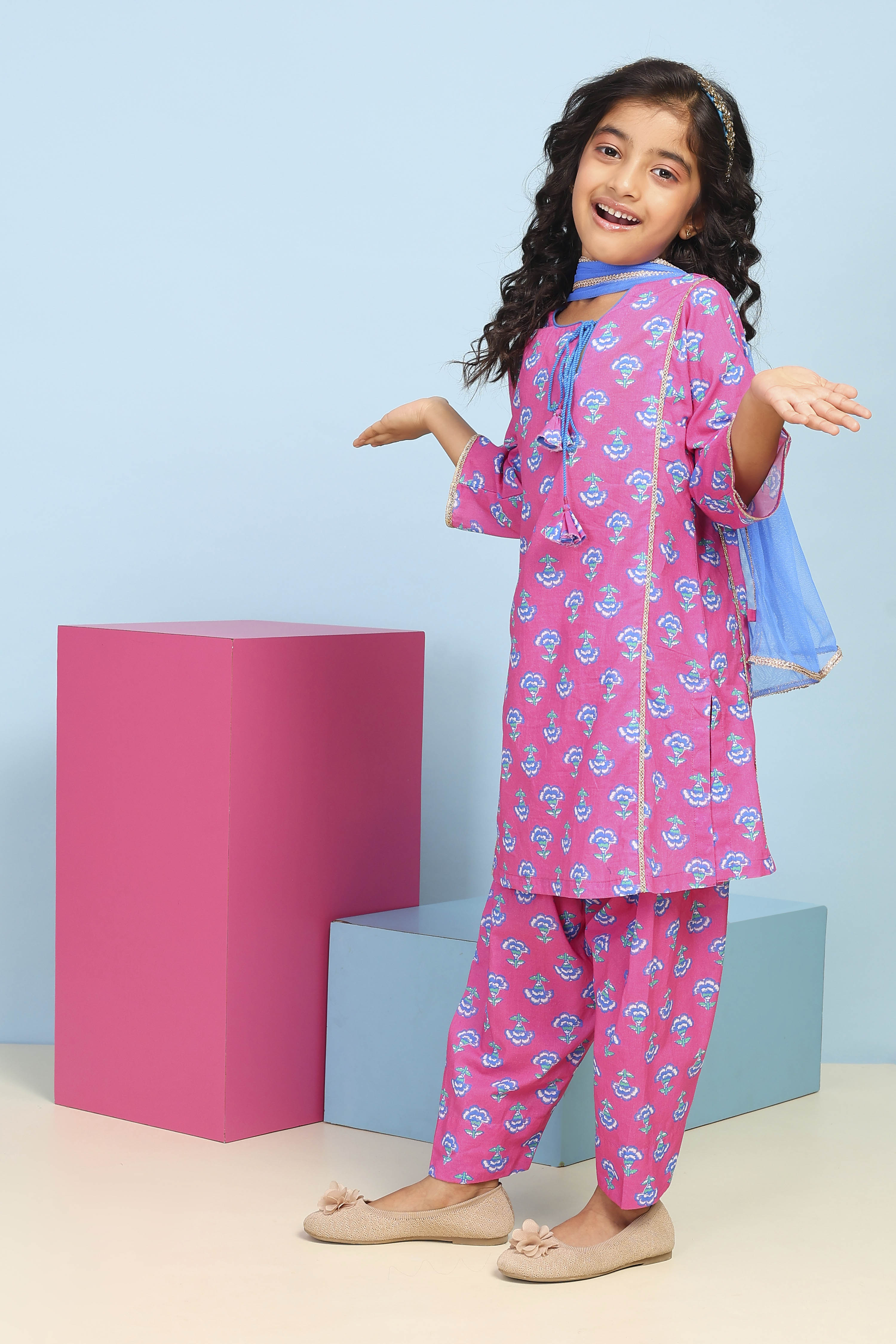 Blue Cotton Printed Straight Suit Set image number 3