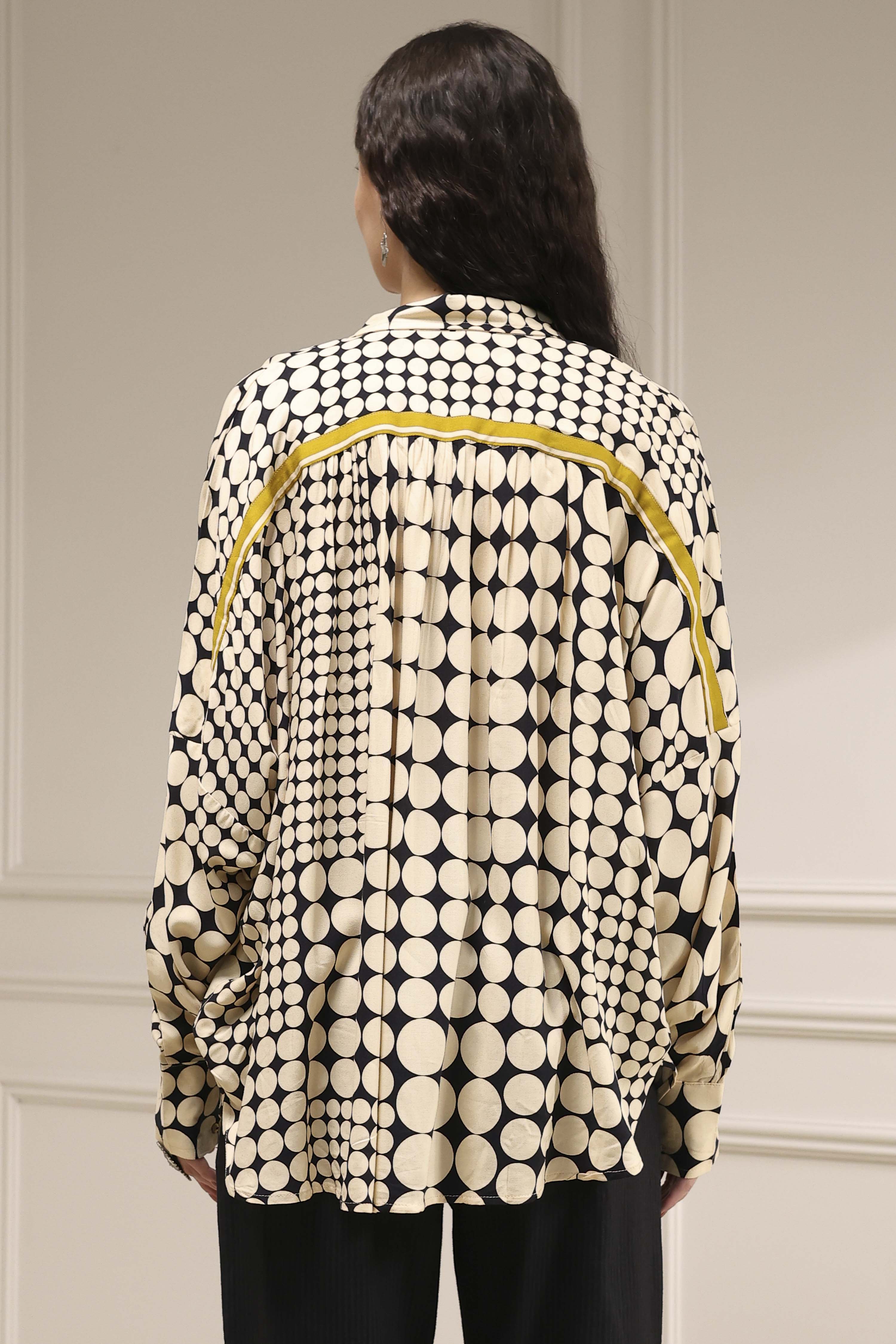 Ivory Viscose Asymmetric Printed Top image number 3