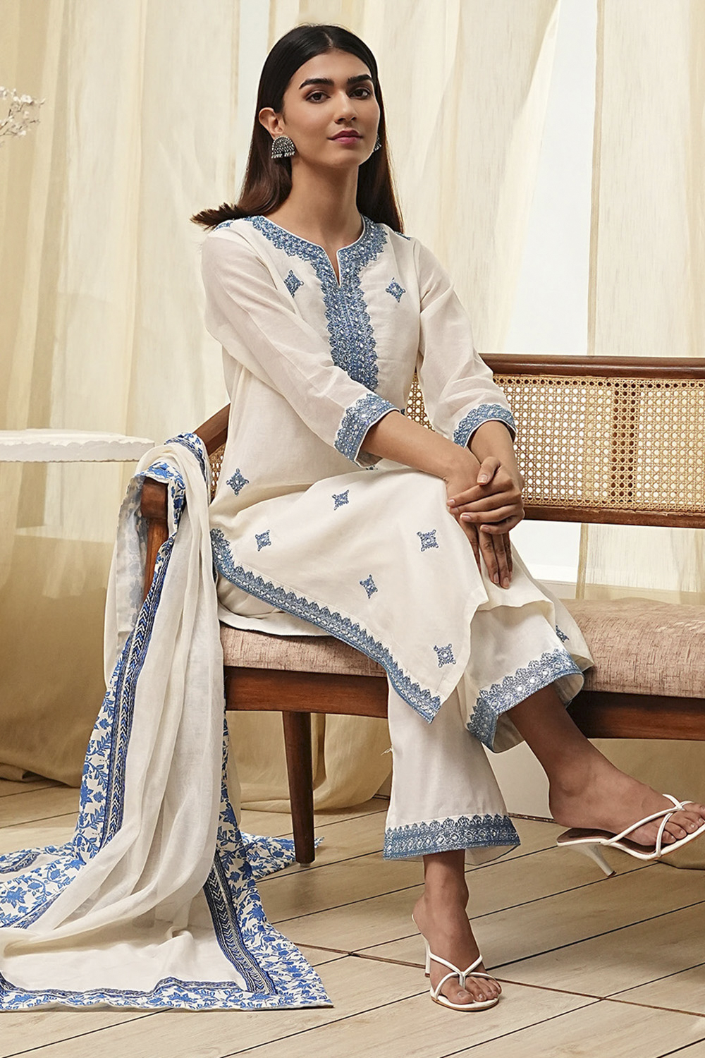 Pink Embroidered Straight Suit Set image number 0