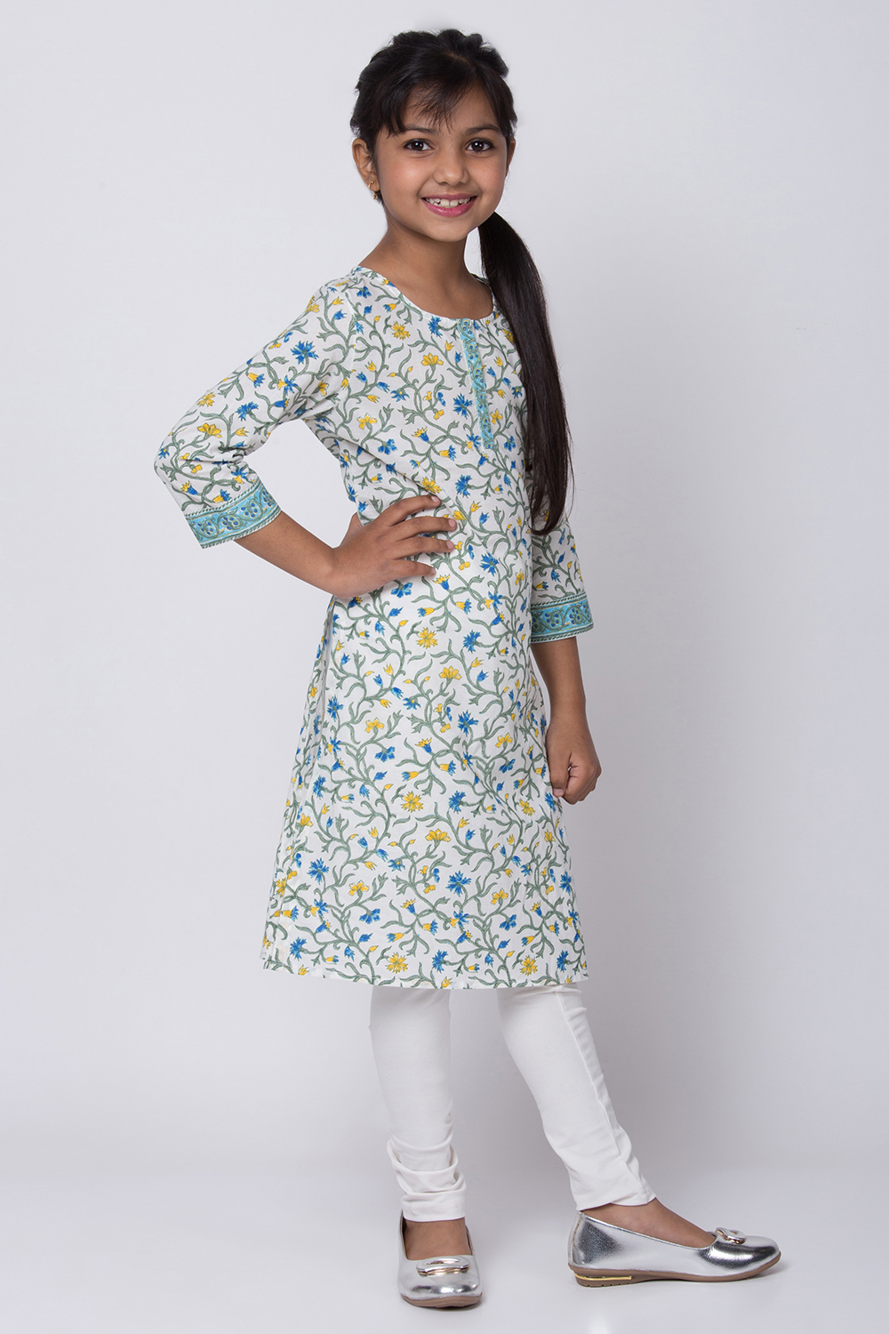 White Cotton Straight Kurta Churidar Suit Set image number 3