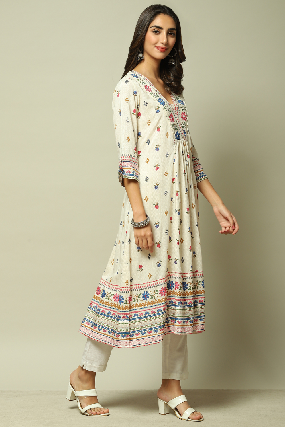 Ecru LIVA Straight Printed Kurta image number 5