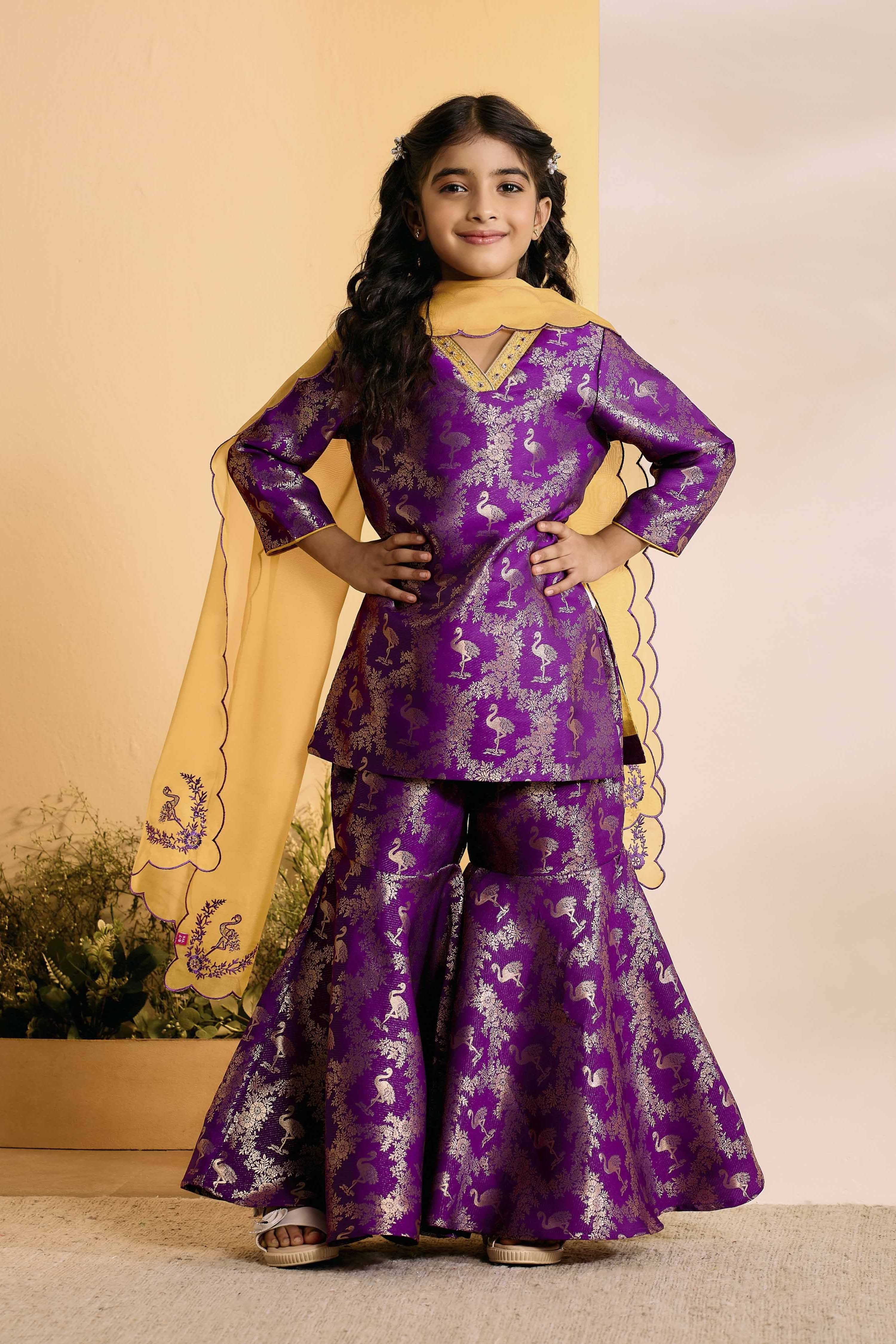 Purple Floral Printed Straight Kurta Set image number 6