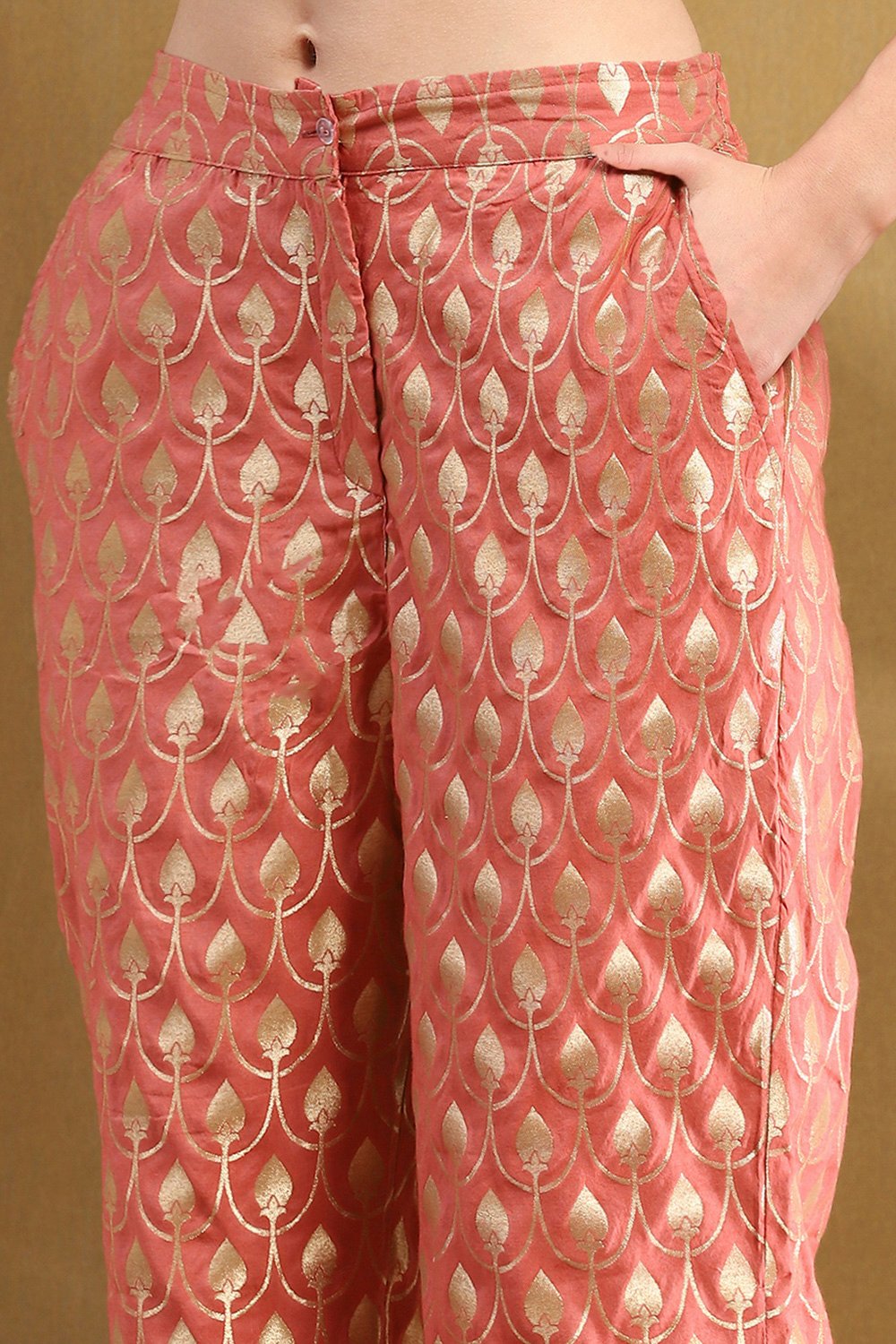 Peach-Toned Jacquard Floral Yarn-Dyed Straight Kurta Set image number 2