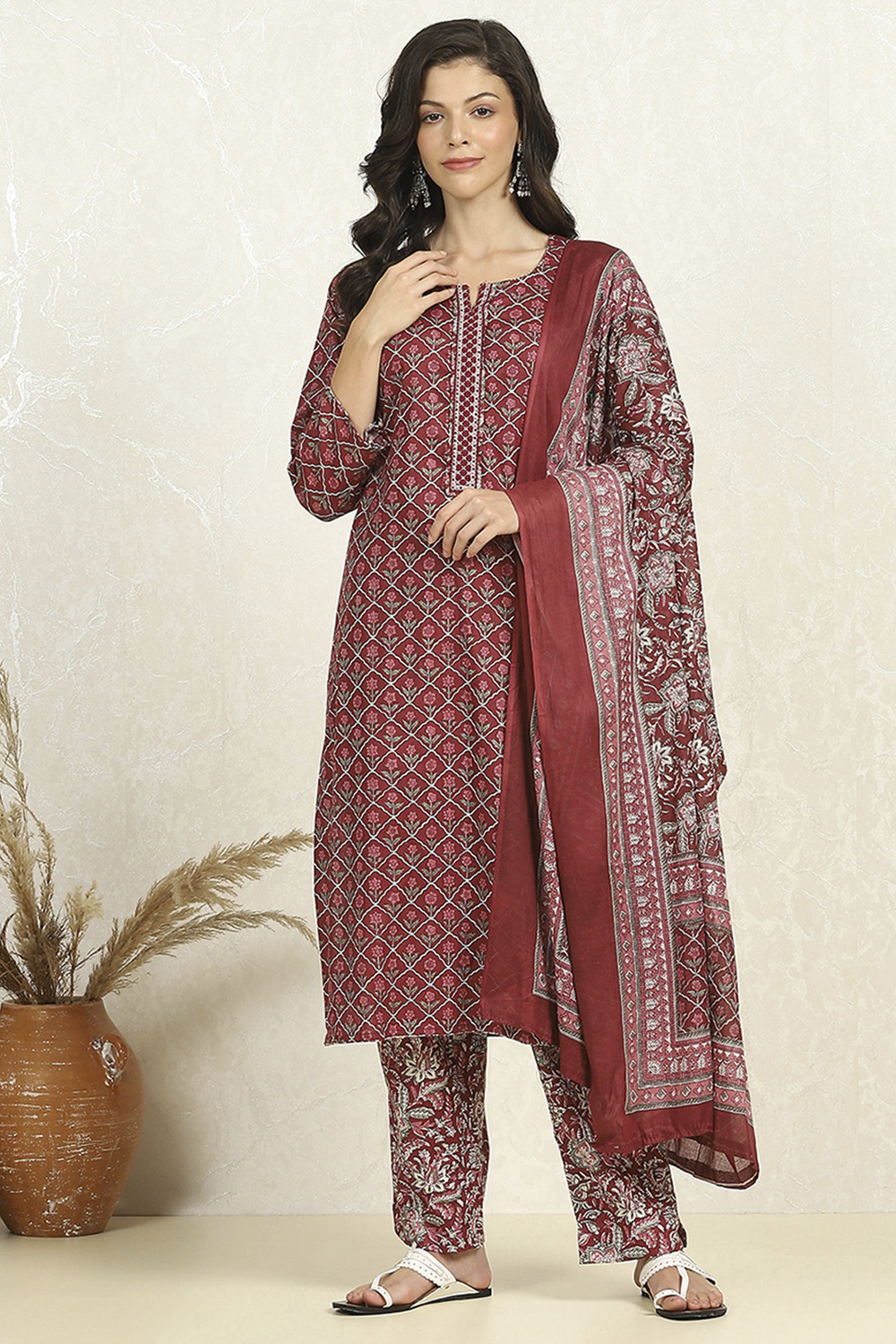 Blue Cotton Unstitched Suit Set image number 7