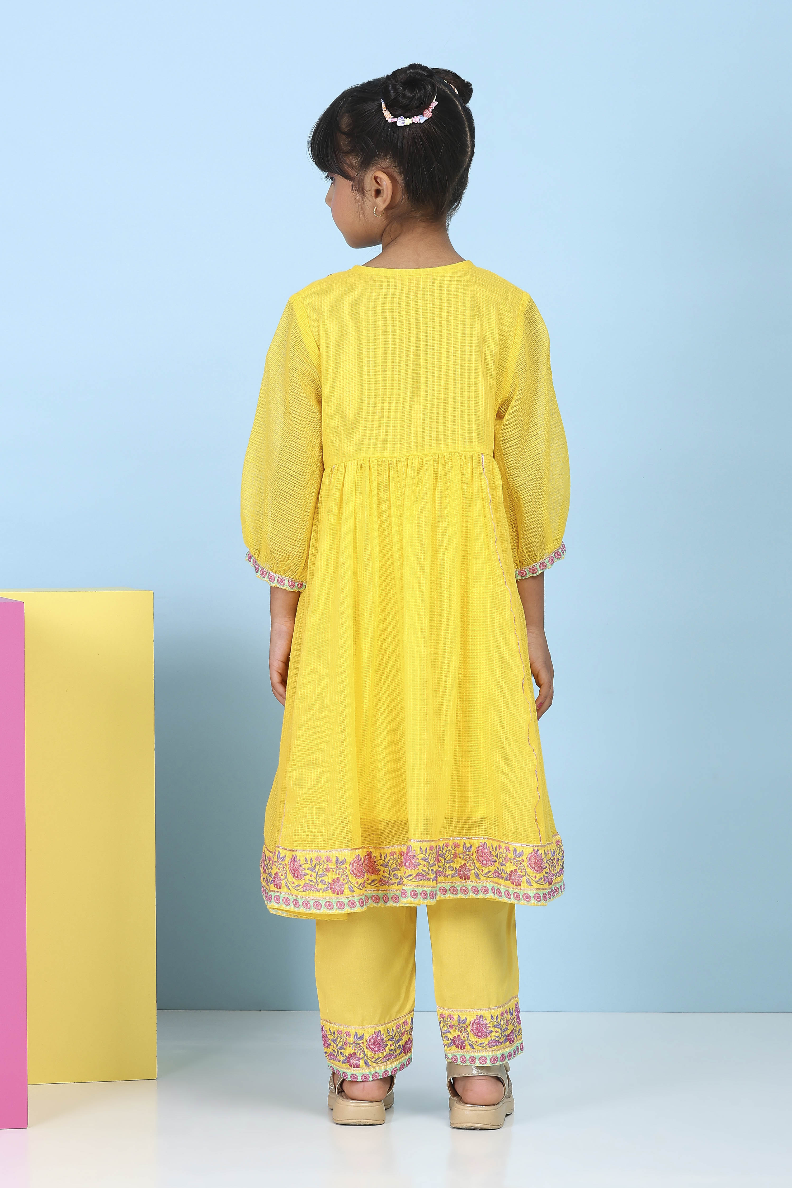 Yellow Cotton Solid Kalidar Suit Set image number 4