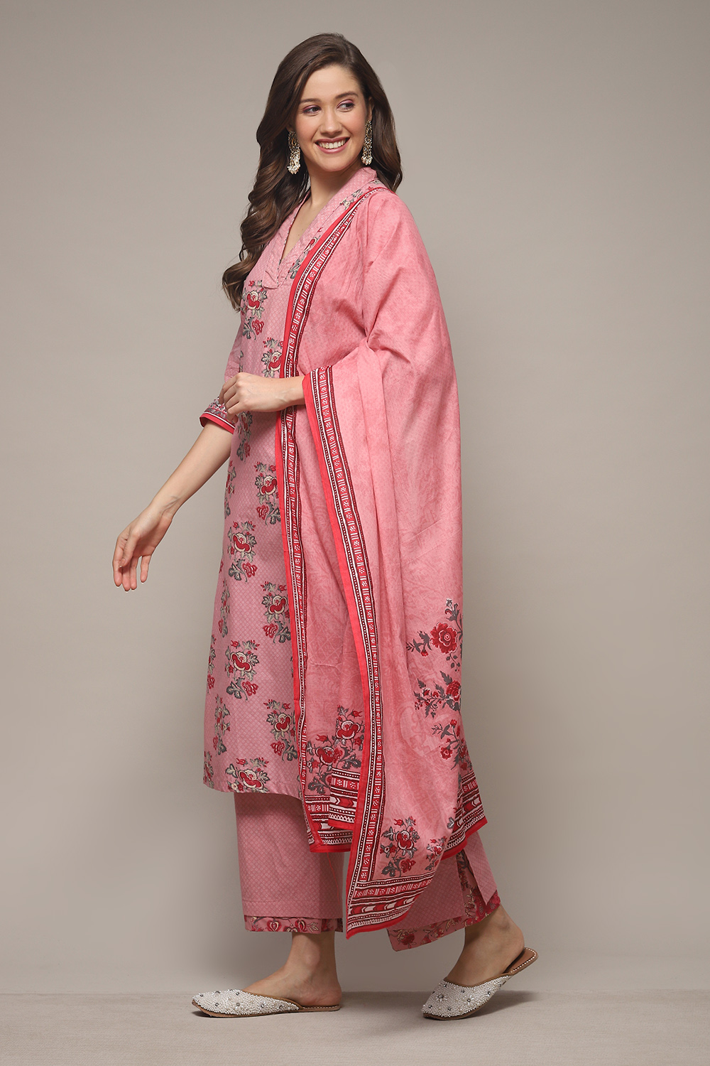 Salmon Cotton Straight Kurta Palazzo Suit Set image number 3