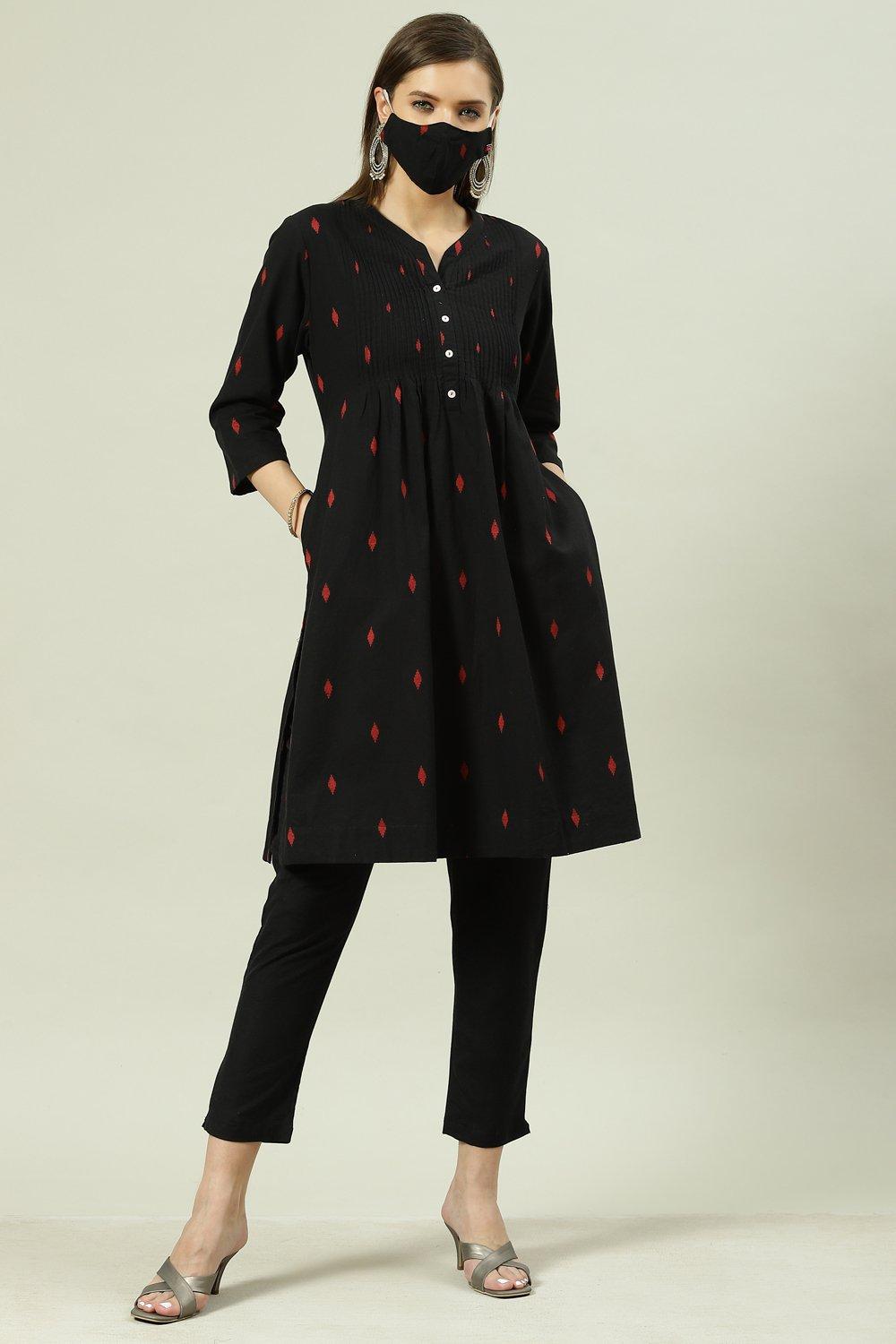 Black Printed Cotton Straight Kurta Slim Pant Suit Set image number 6