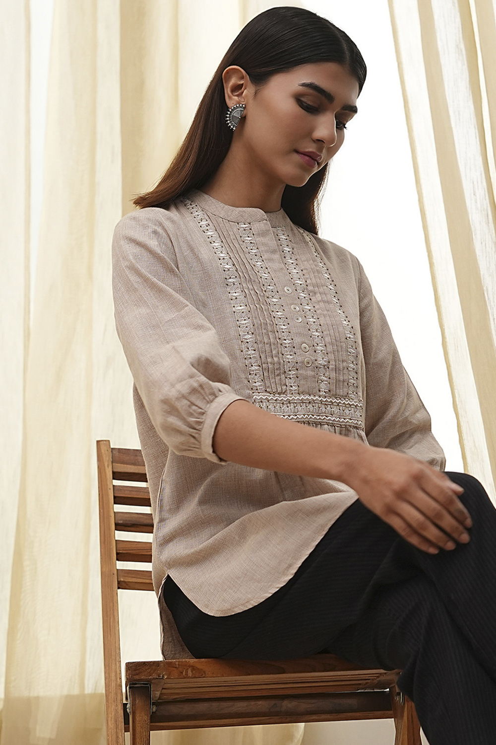 Black Cotton Yarn-Dyed Short Straight Kurta image number 6