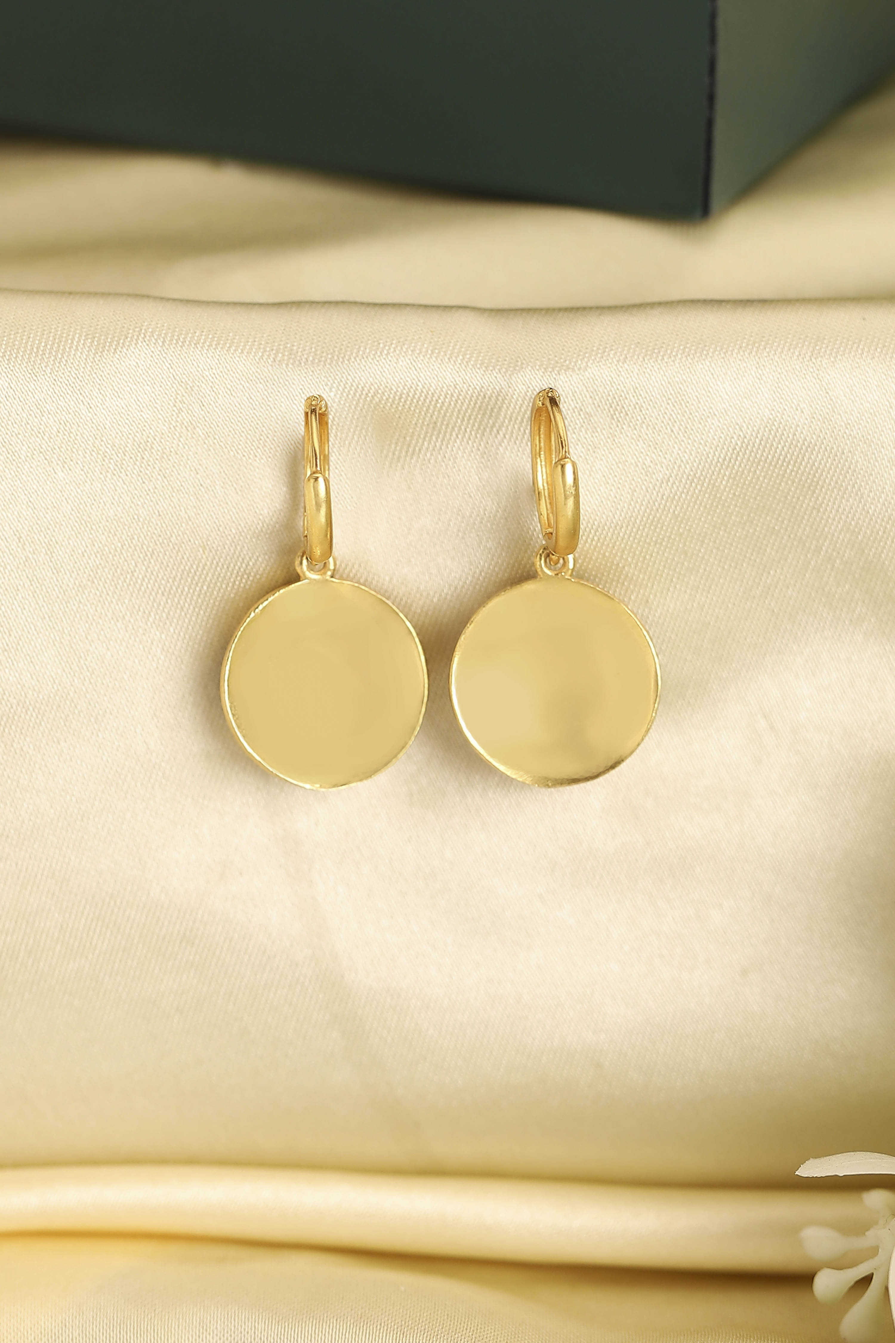Pink Gold Plated Brass Floral Studded Drop Earrings image number 5