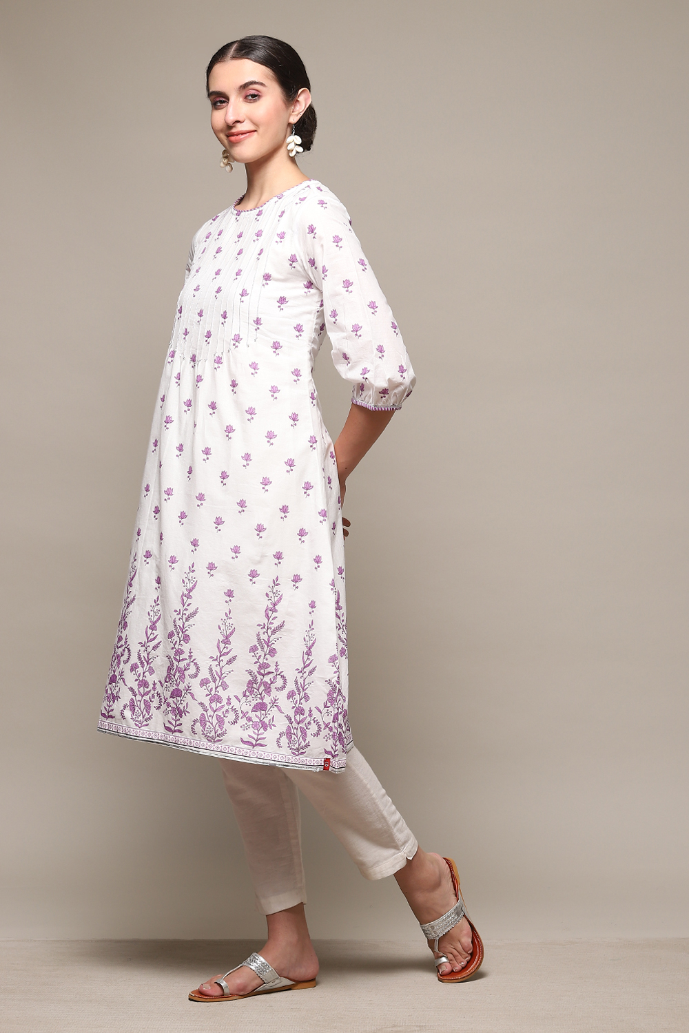 Lavender Cotton Straight Printed Kurta image number 2