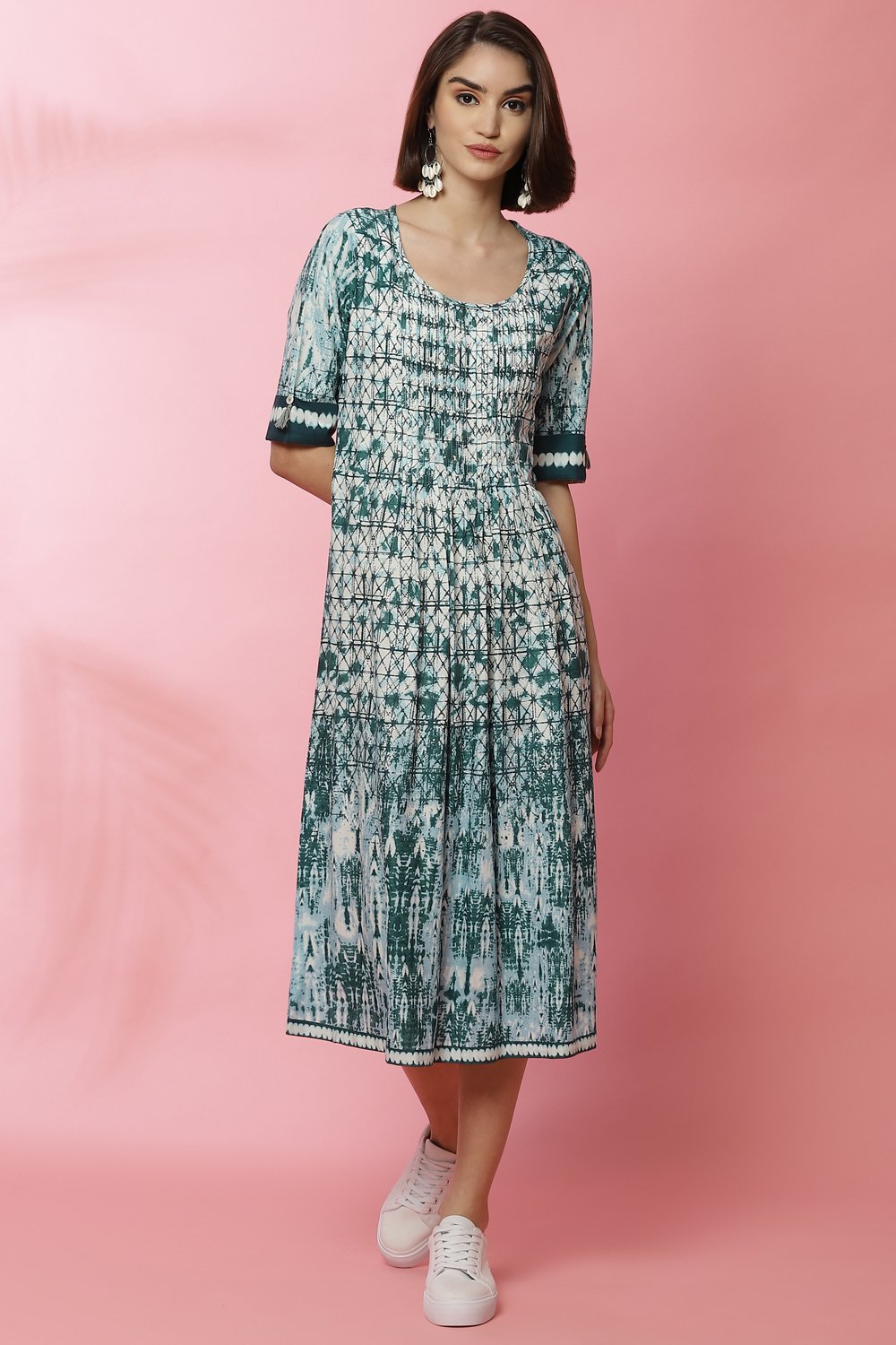 Green A-Line Rayon Printed Dress image number 3