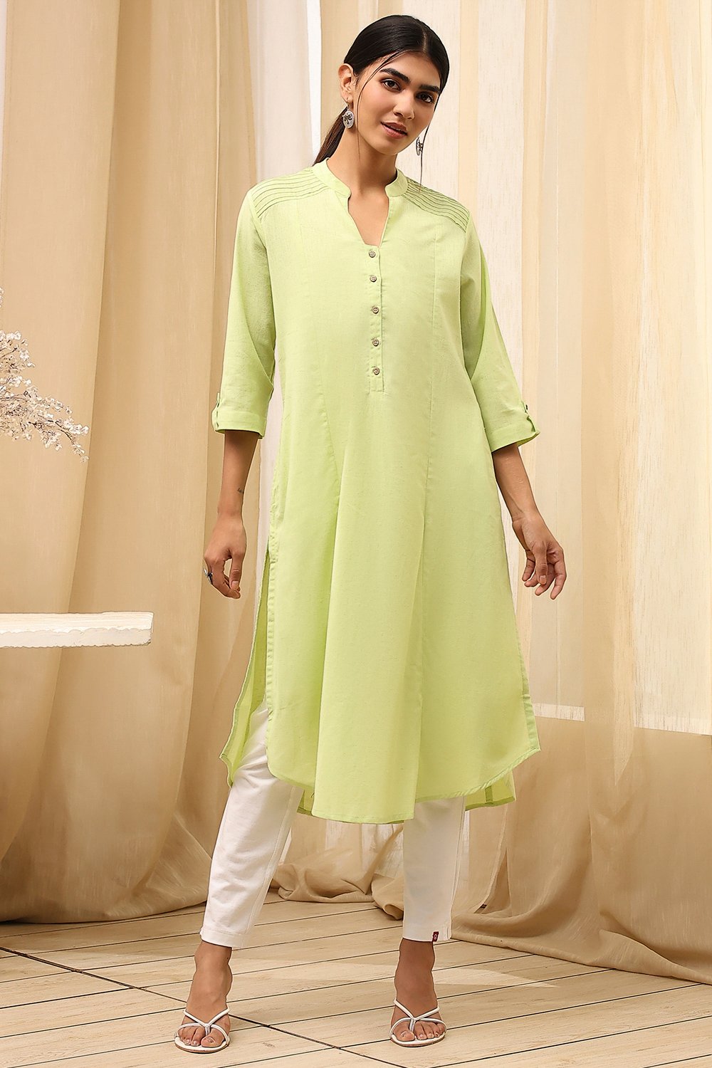 Black Cotton Blend Solid Straight Kurta image number 5