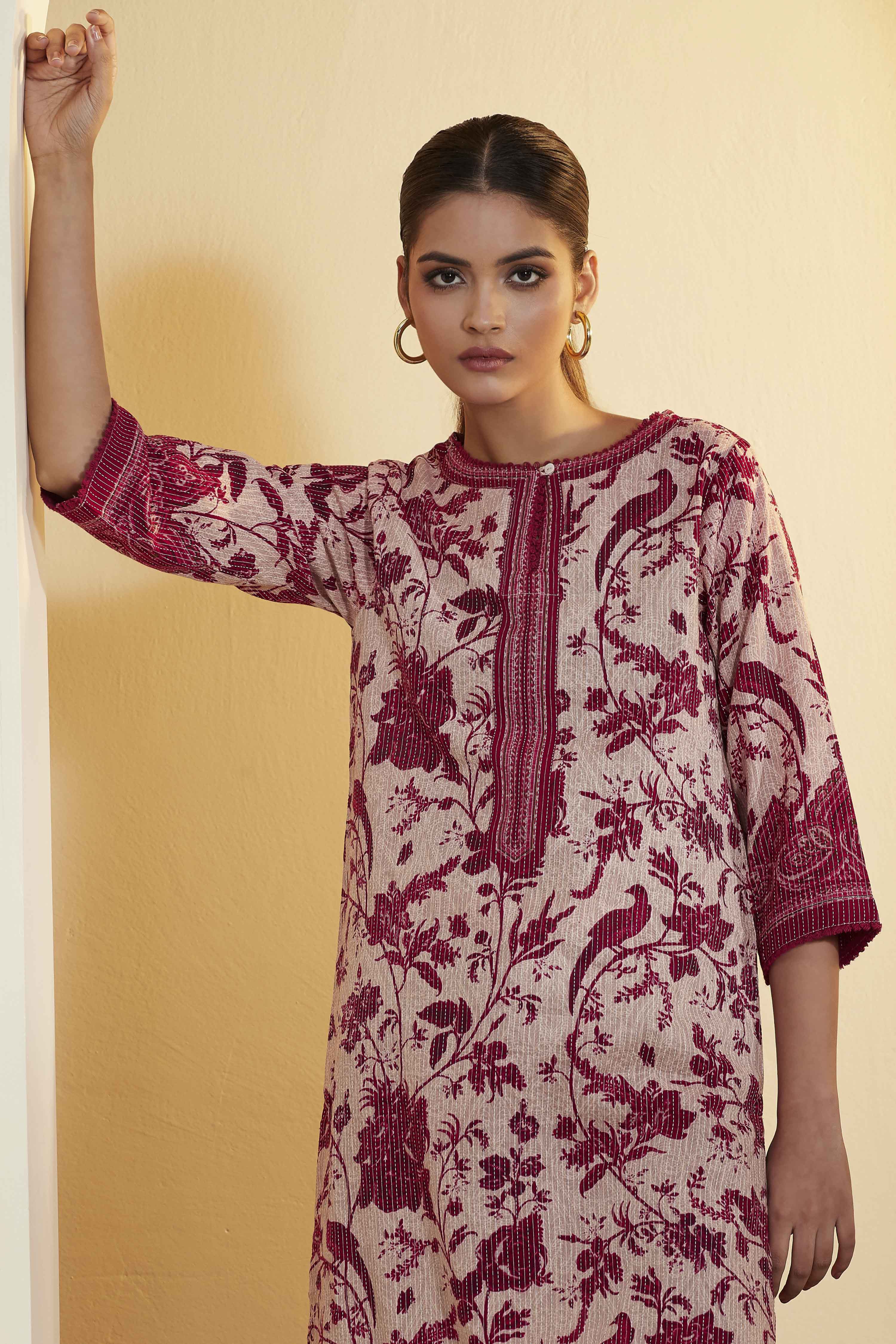 Berry Cotton Floral Printed Straight Kurta image number 1