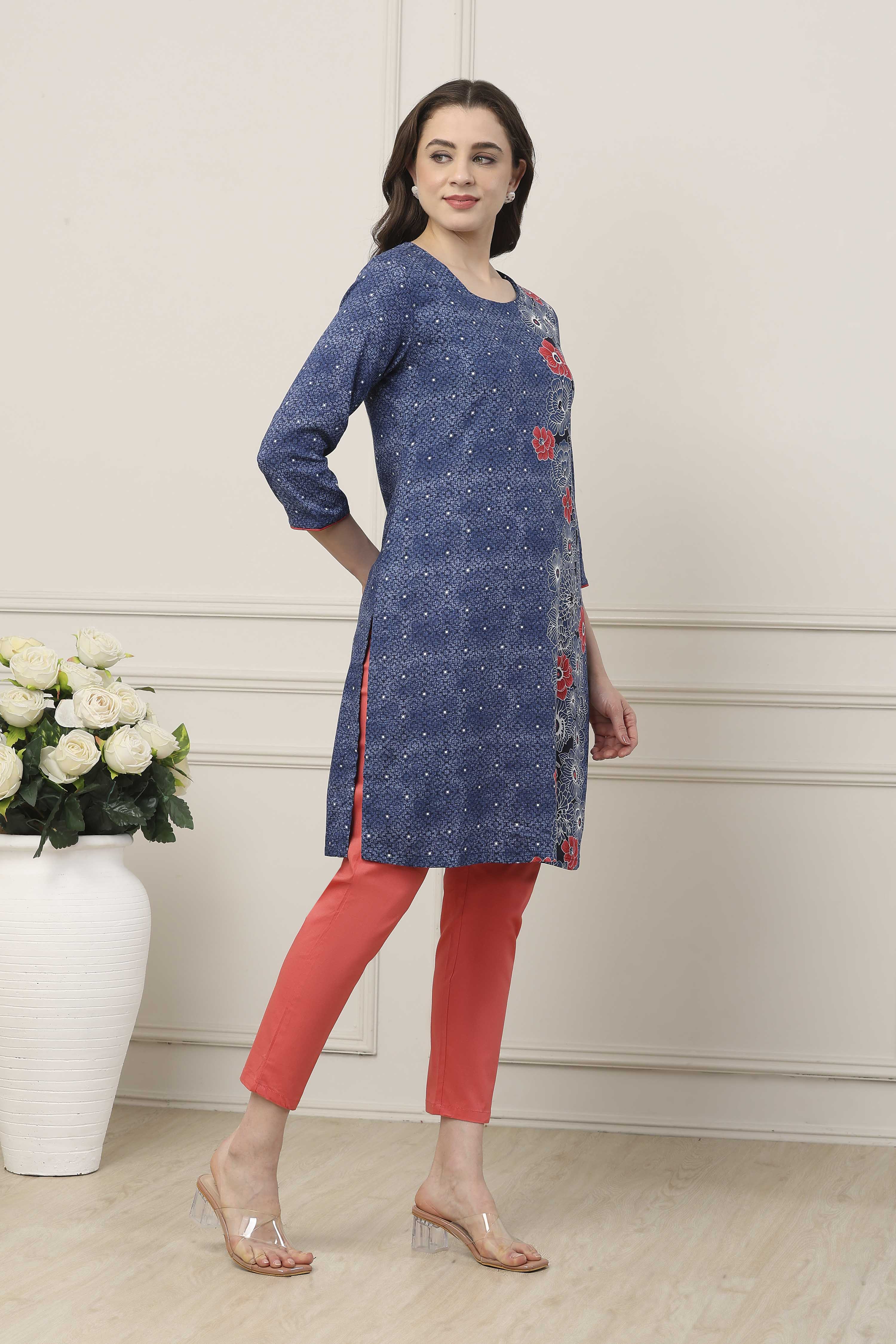 Indigo Blue Floral Printed Straight Kurta image number 4