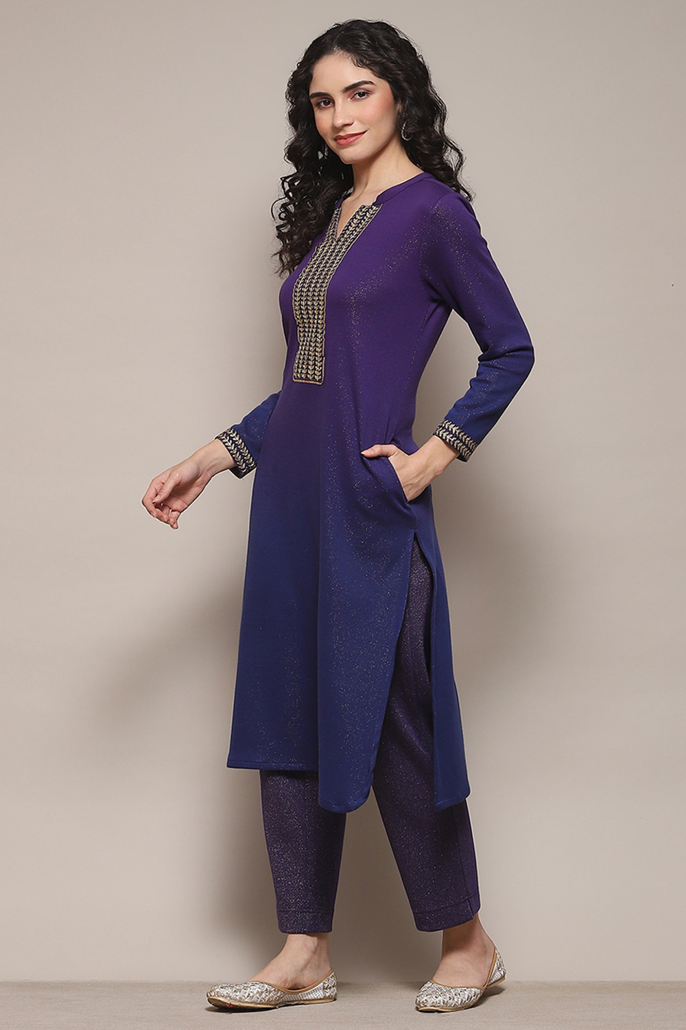 Black Carbon Polyester Straight Yarndyed 2 Piece Set image number 3
