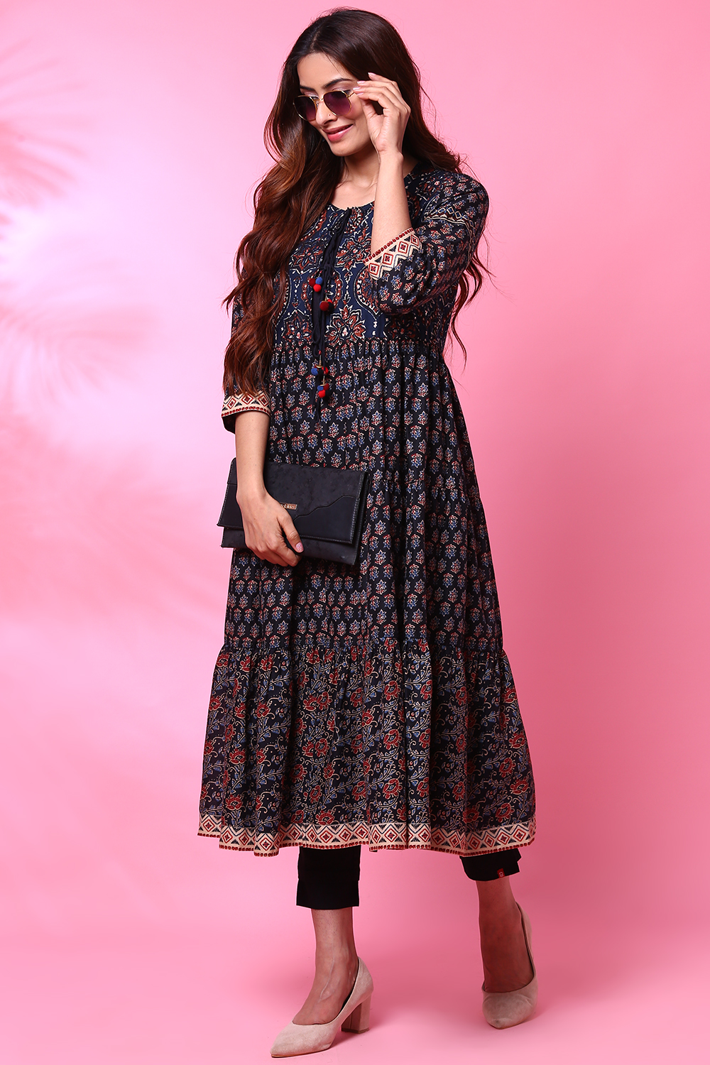 Black Cotton Double Layered Printed Kurta image number 4