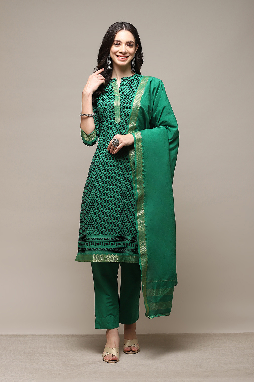 Green Cotton Handloom Unstitched Suit Set image number 8