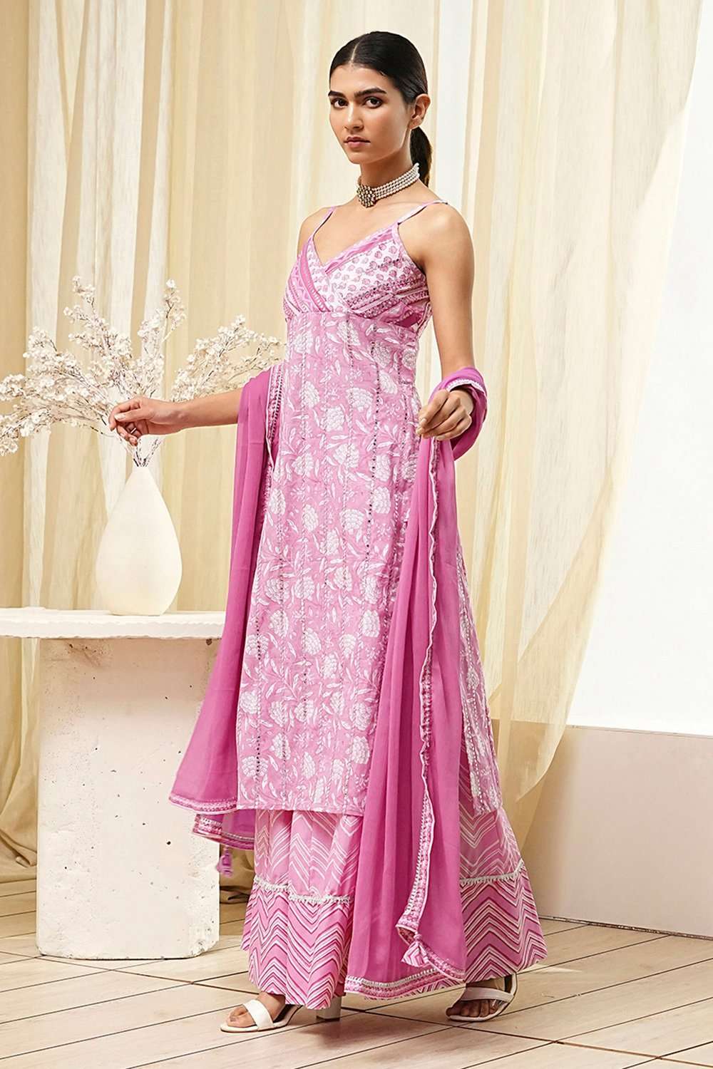 Pink Cotton Floral Strappy Straight Suit Set image number 3