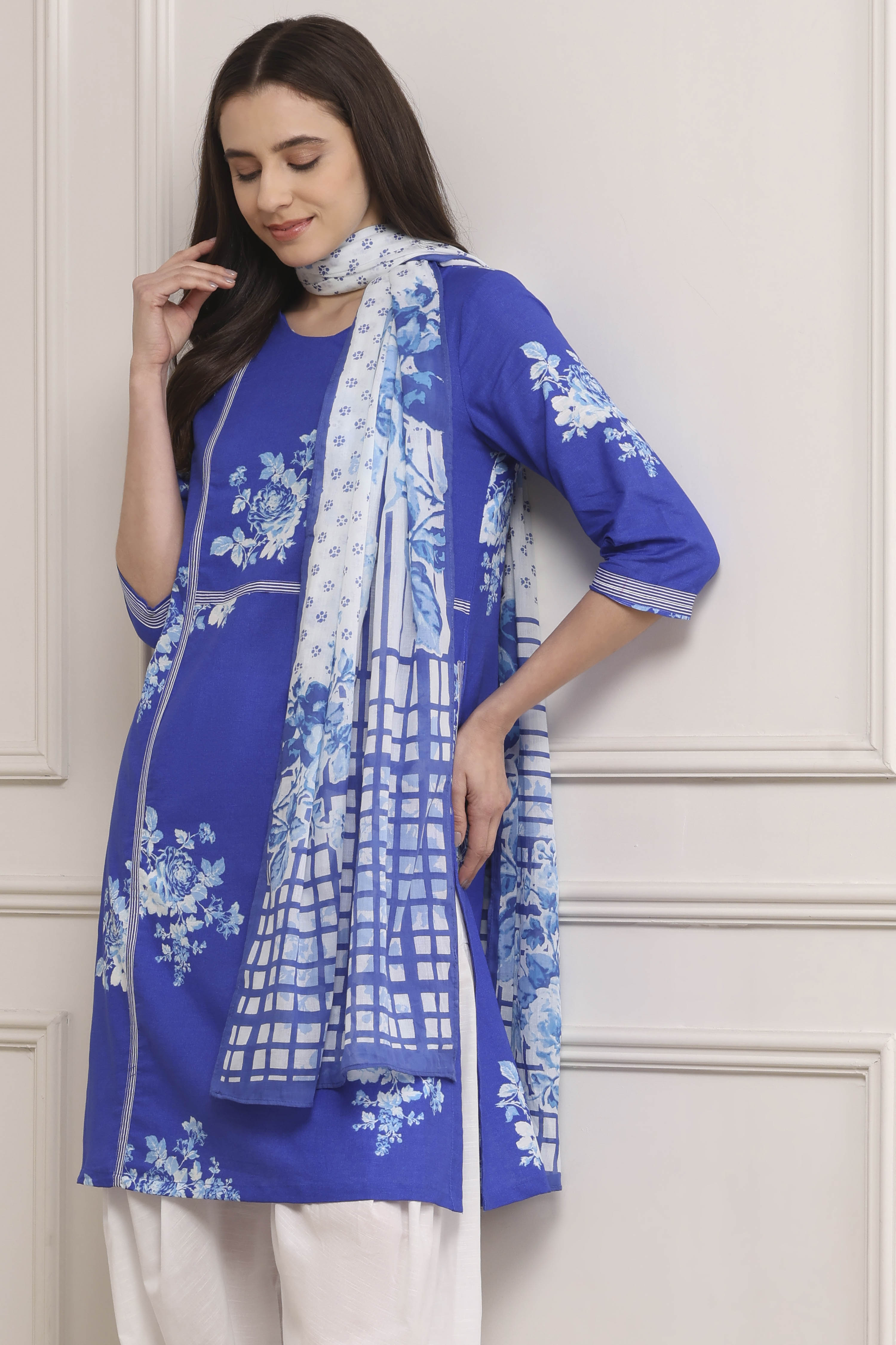 Blue Cotton Straight Suit Set image number 7