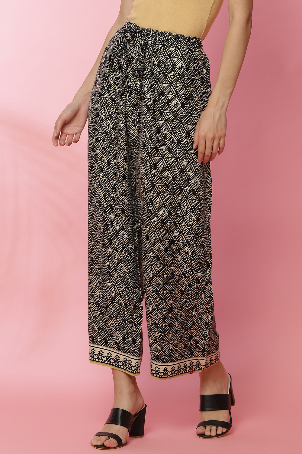 Black Viscose Palazzo Pants image number 3