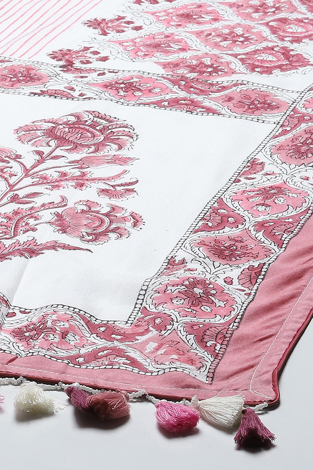 White Green Muslin Unstitched Suit set image number 4