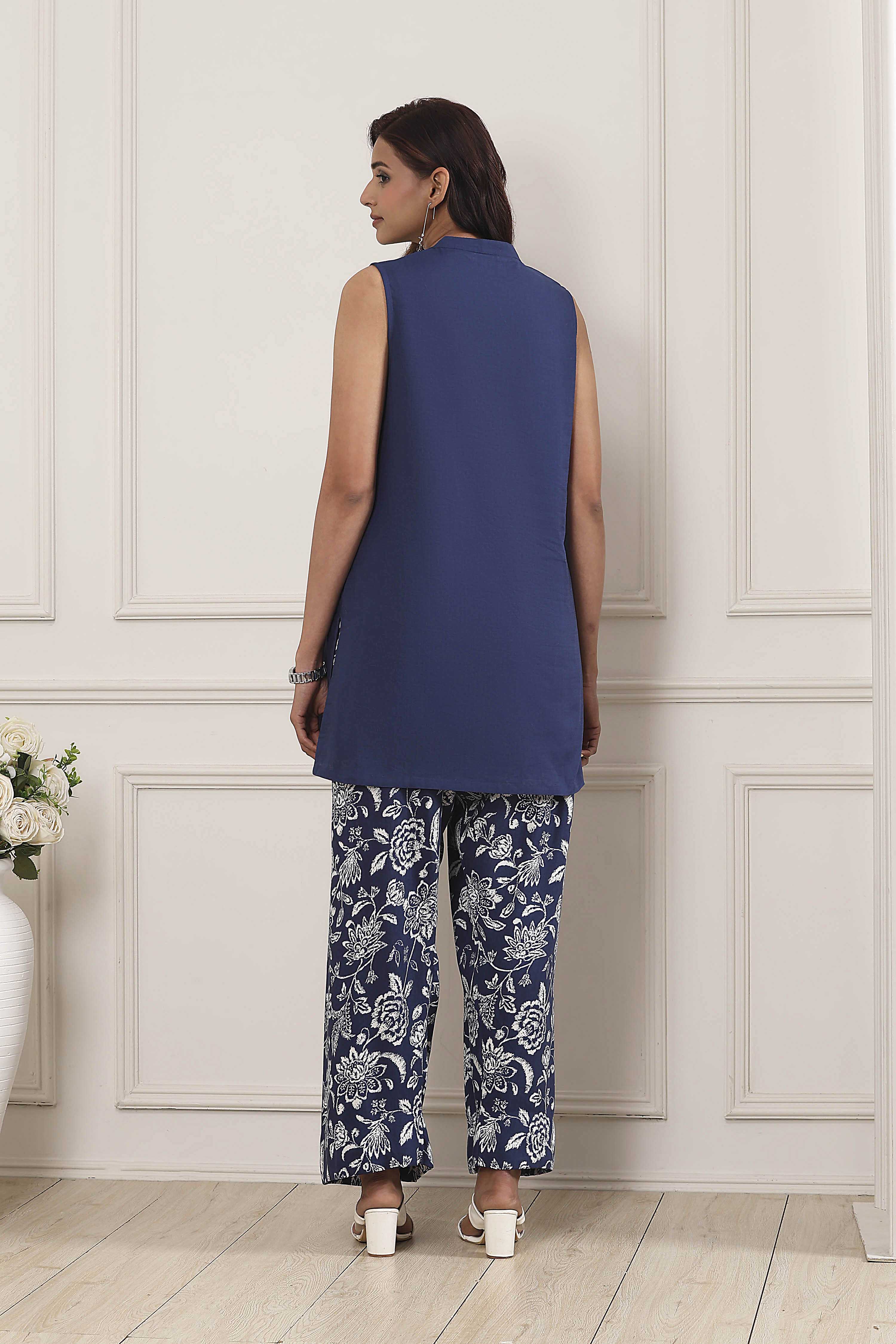 Indigo Cotton Printed Straight Kurta Set image number 4