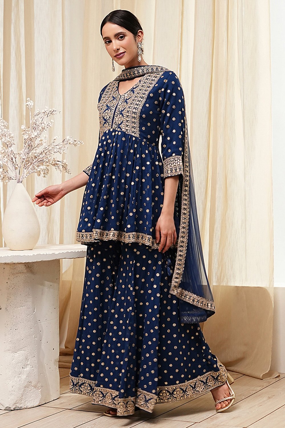 Ivory Viscose Straight Suit Set image number 3