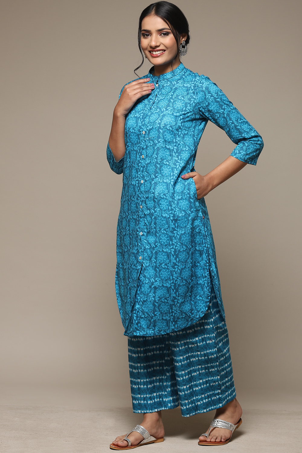 Teal Cotton Straight Kurta Palazzo Suit Set image number 3