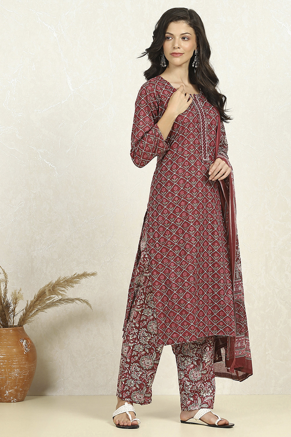 Blue Cotton Unstitched Suit Set image number 6