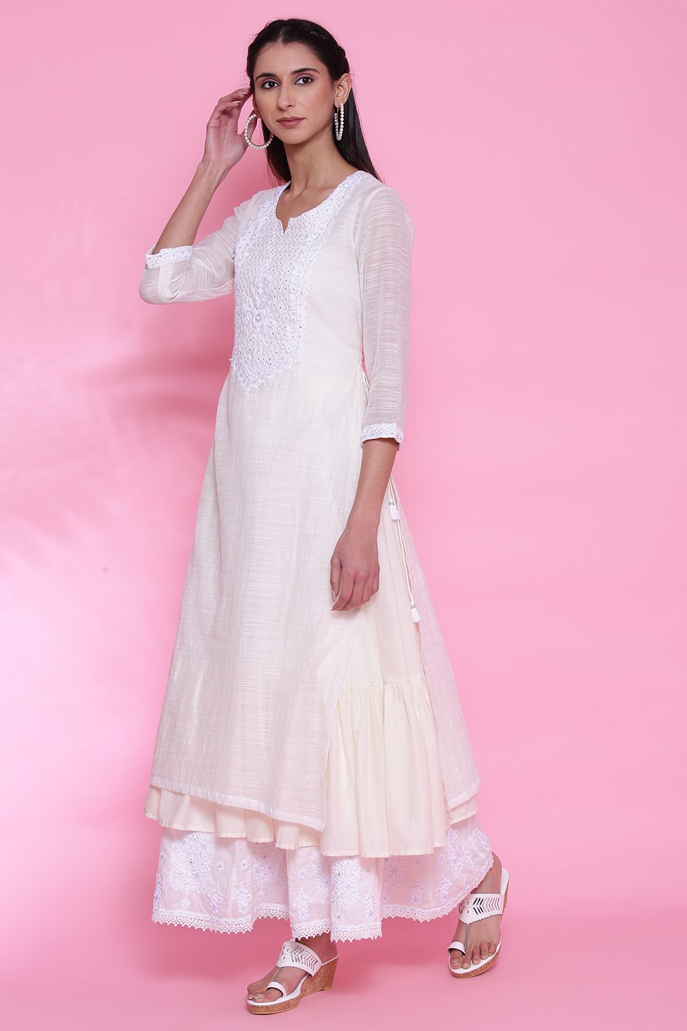 Off White Art Silk Cotton Chikankari Embroidered Kurta image number 3