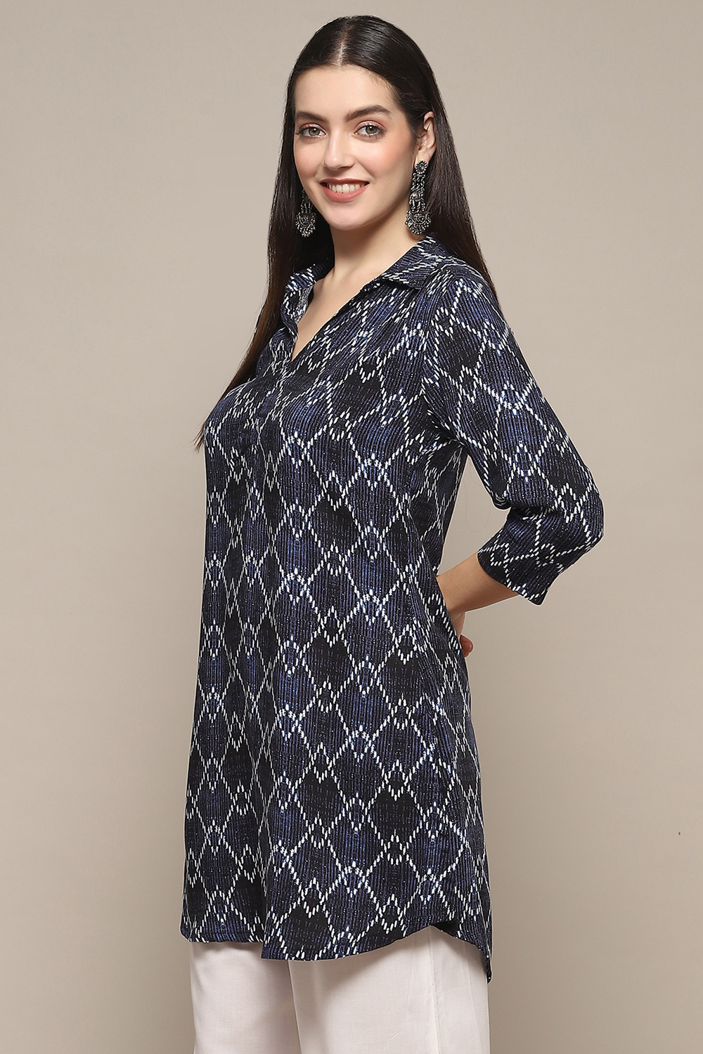 Indigo Rayon Straight Kurti image number 2