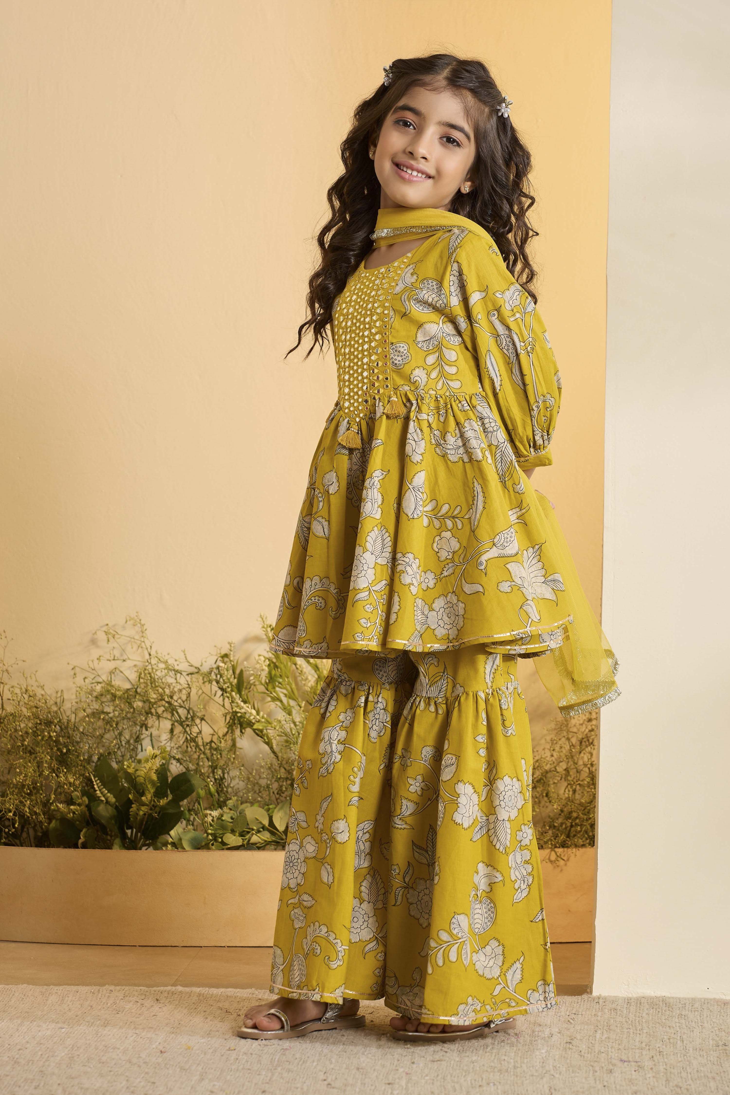 Yellow Cotton Floral Peplum Kurta Set image number 3