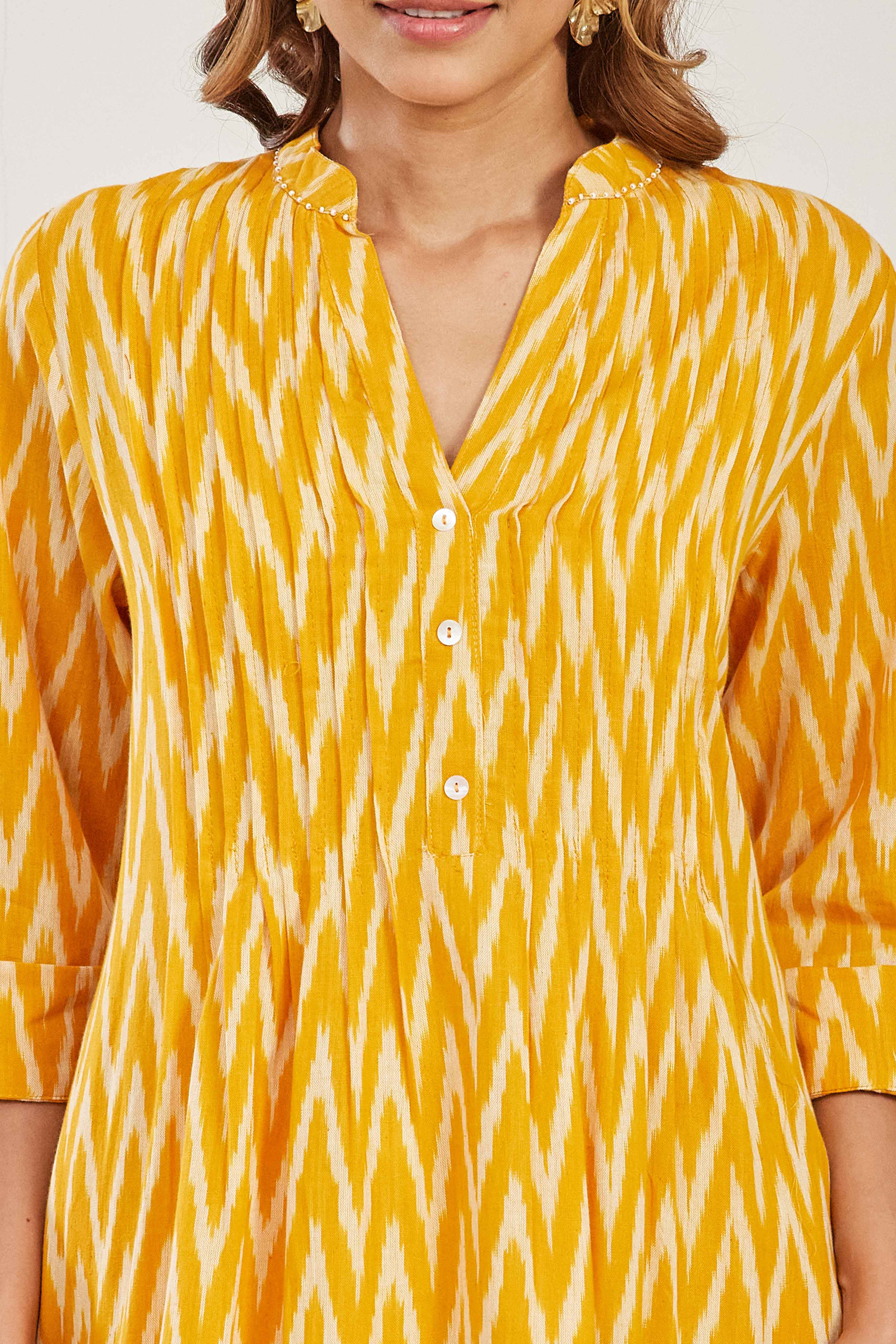 Yellow Cotton A Line Kurta image number 1
