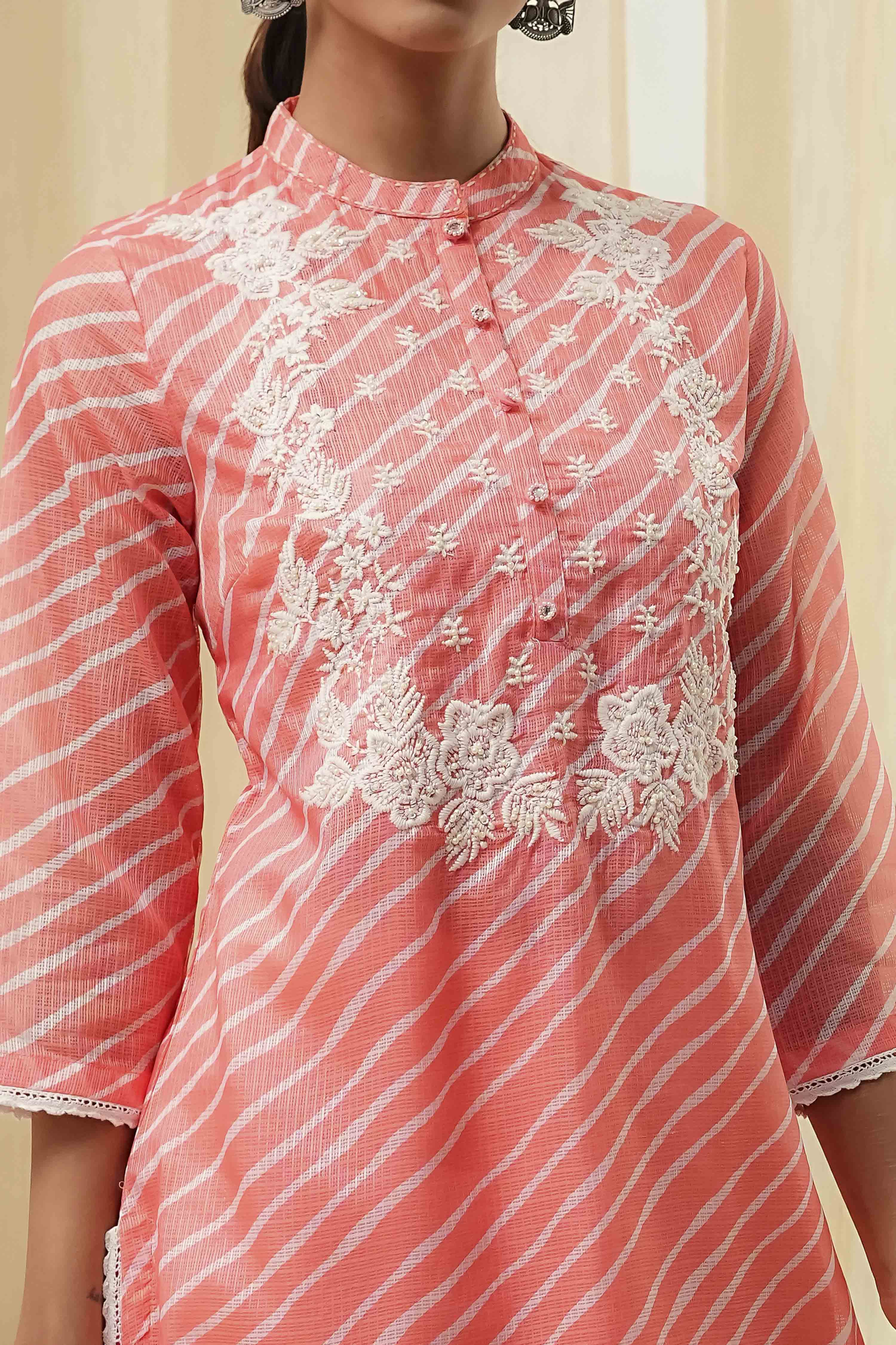Coral Polyester Straight Kurta image number 1