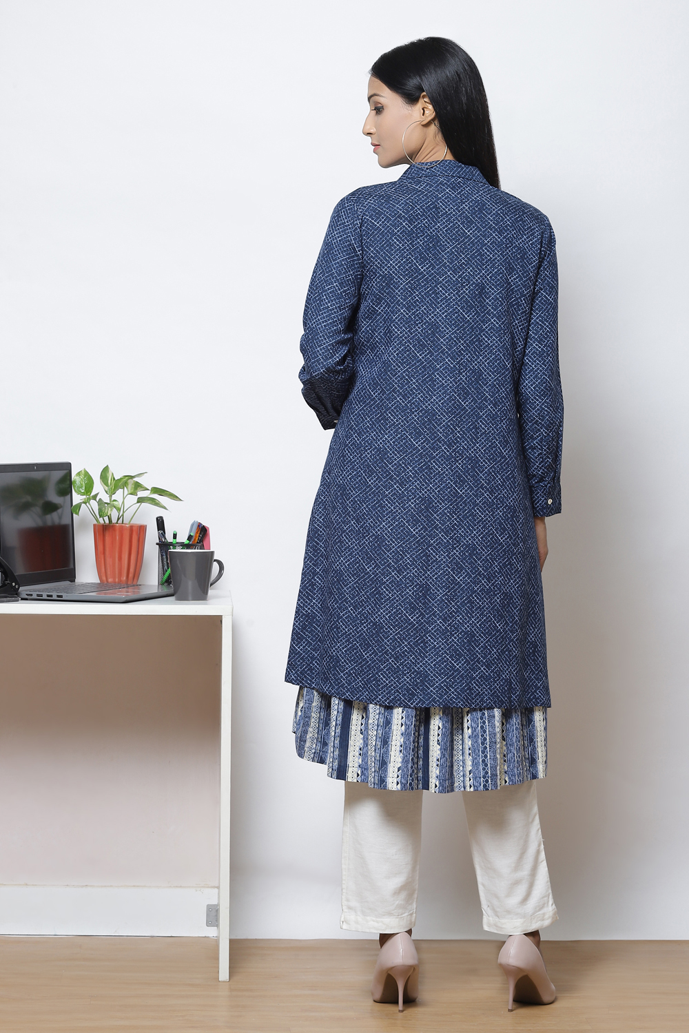 Indigo Straight Rayon Printed Jacket image number 6