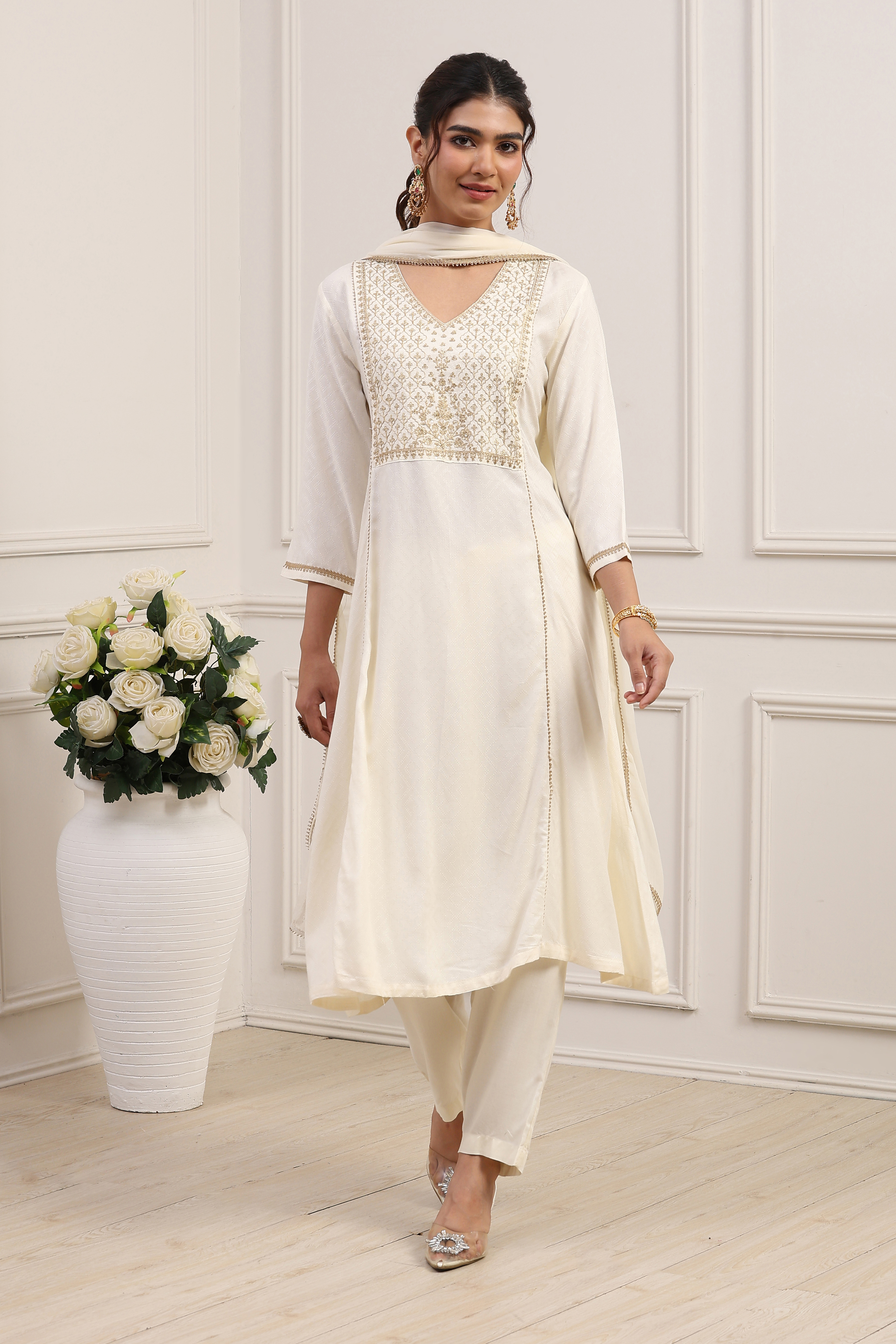 White Viscose Rayon Yoke Design Kalidar Kurta Set image number 6