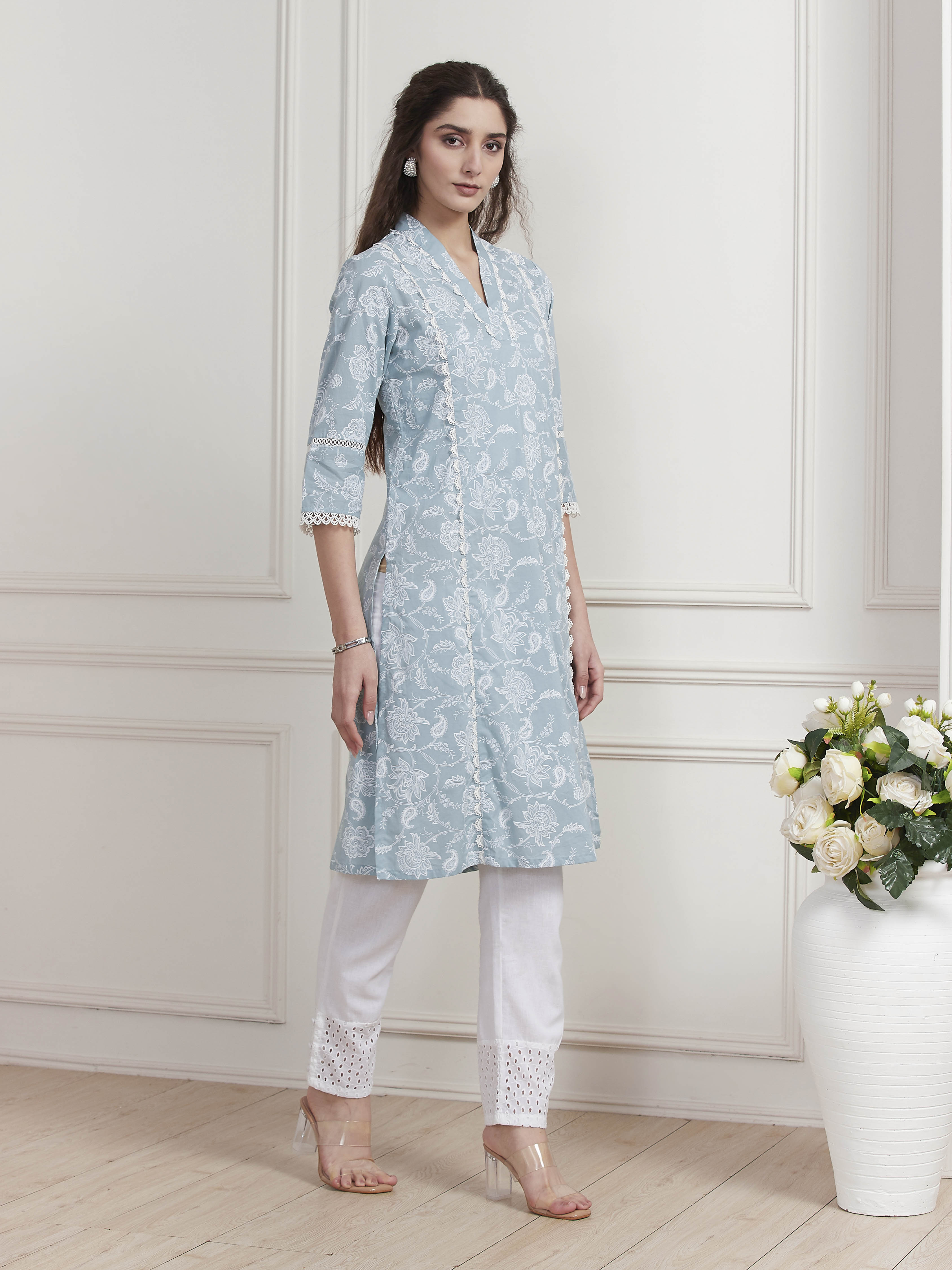 Blue Cotton Printed Straight Kurta image number 4