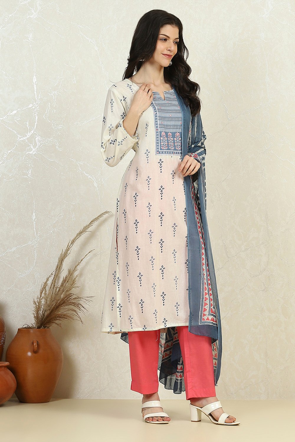 Grey Cotton Printed Embroidered Unstitched Suit Set image number 6
